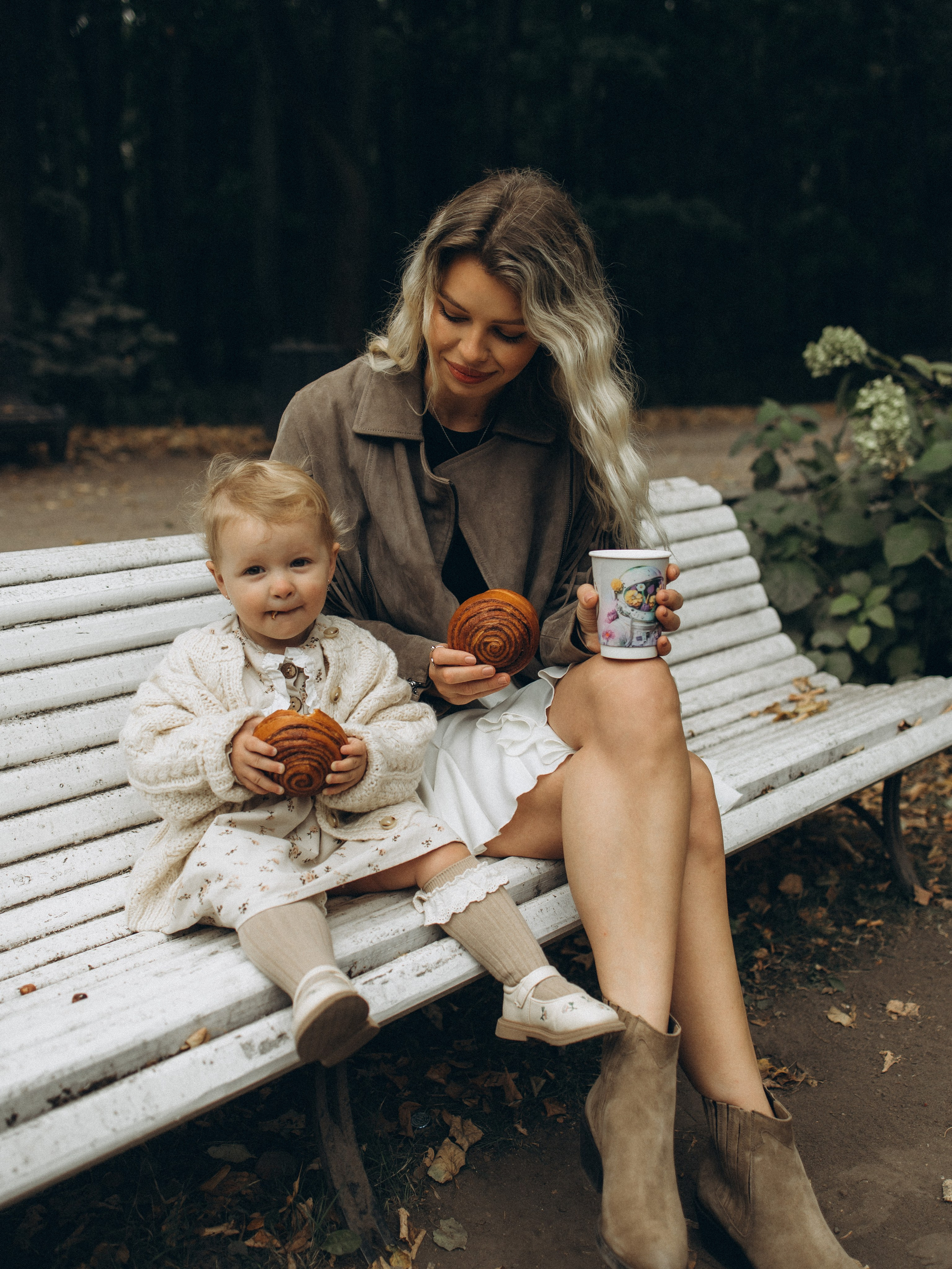 Осенняя история. Вика и Стеша. Фотограф Дарья Соколовская
