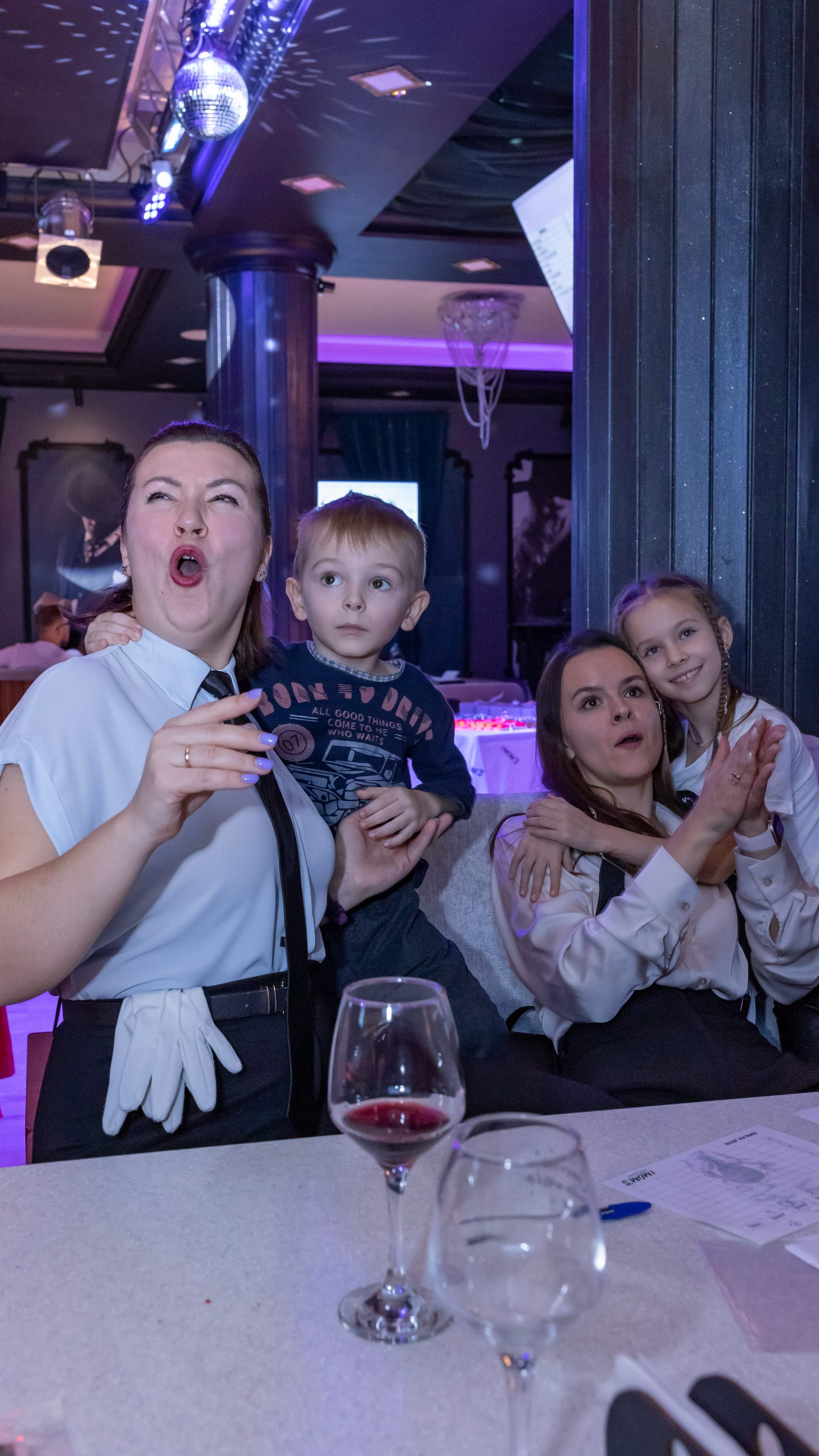 I`mom`s шоу-квиз «Детективы». Сказочный фотограф для Вас и Вашей семьи