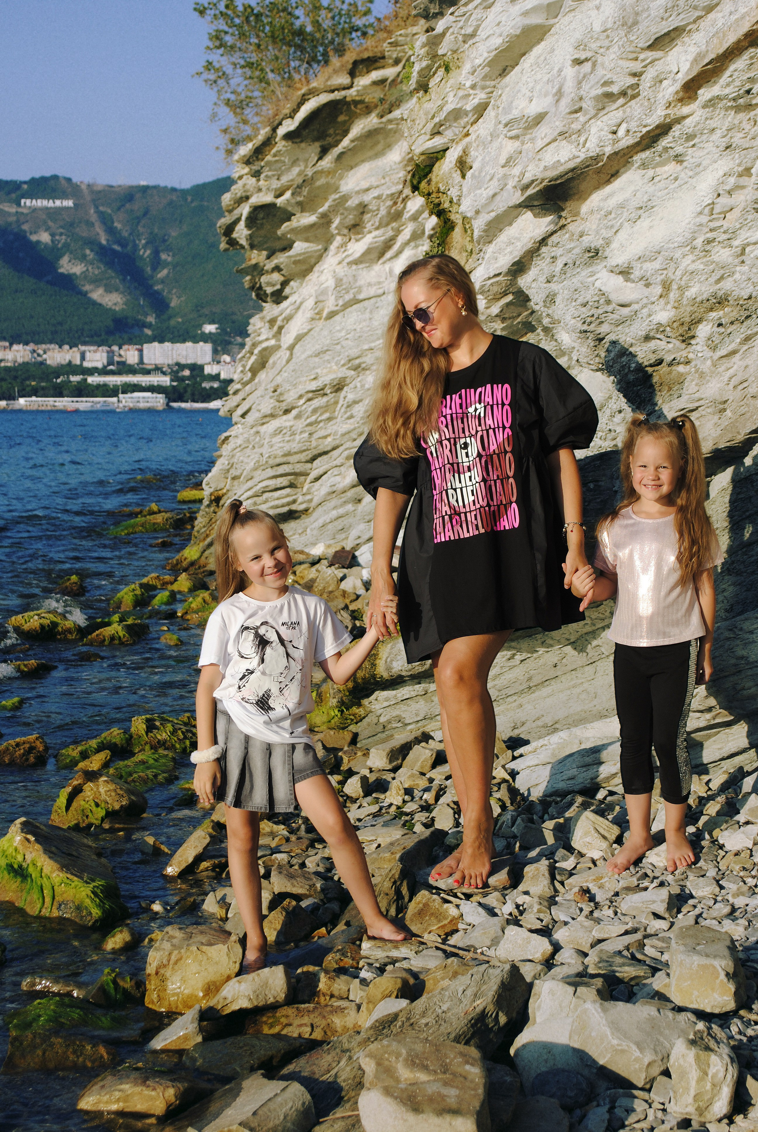 Ольга и семья. Фотограф Мария Мусаелян