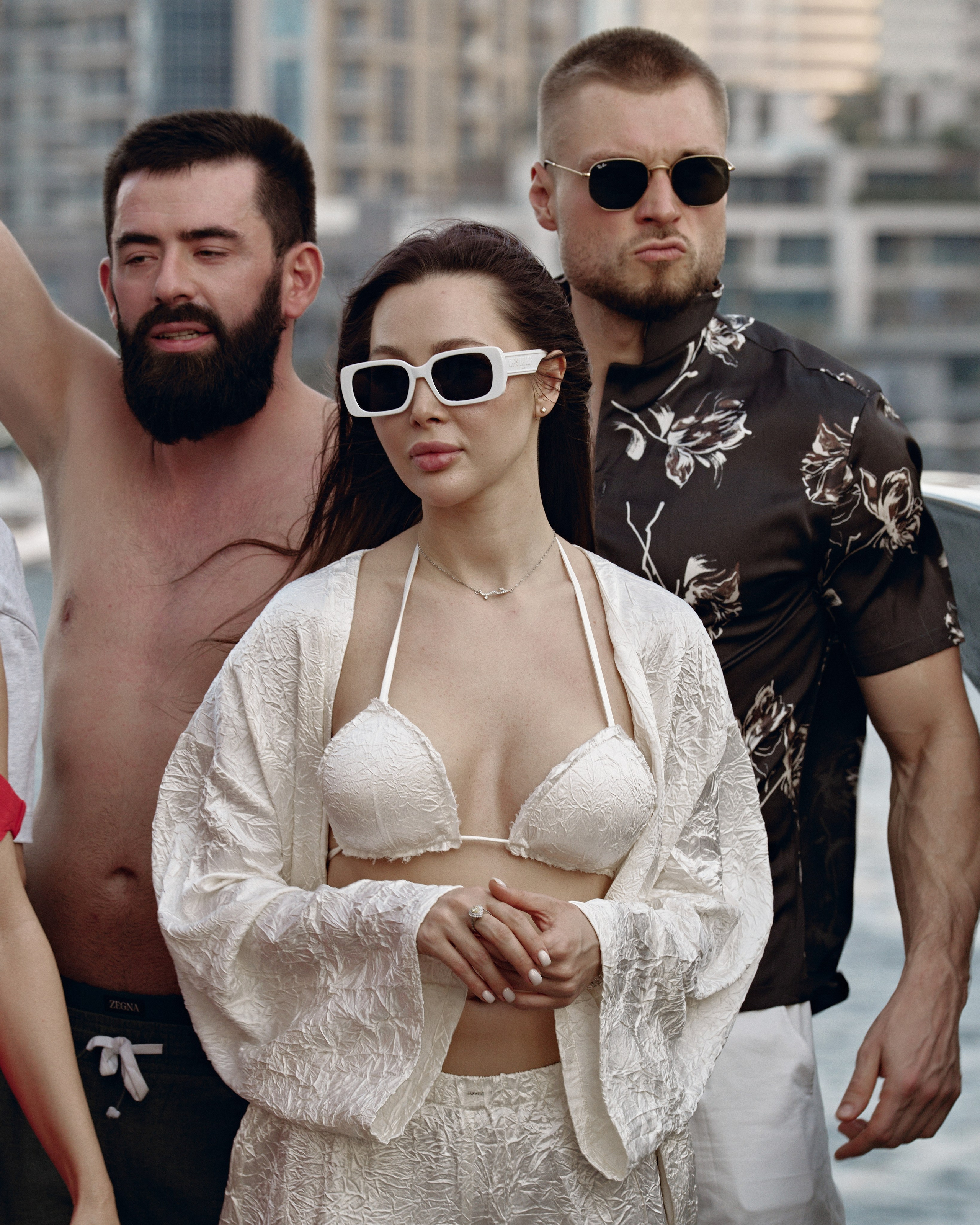 PAVEL DEREVYANKO. NOIZOMAX Художественный фотограф в Дубай