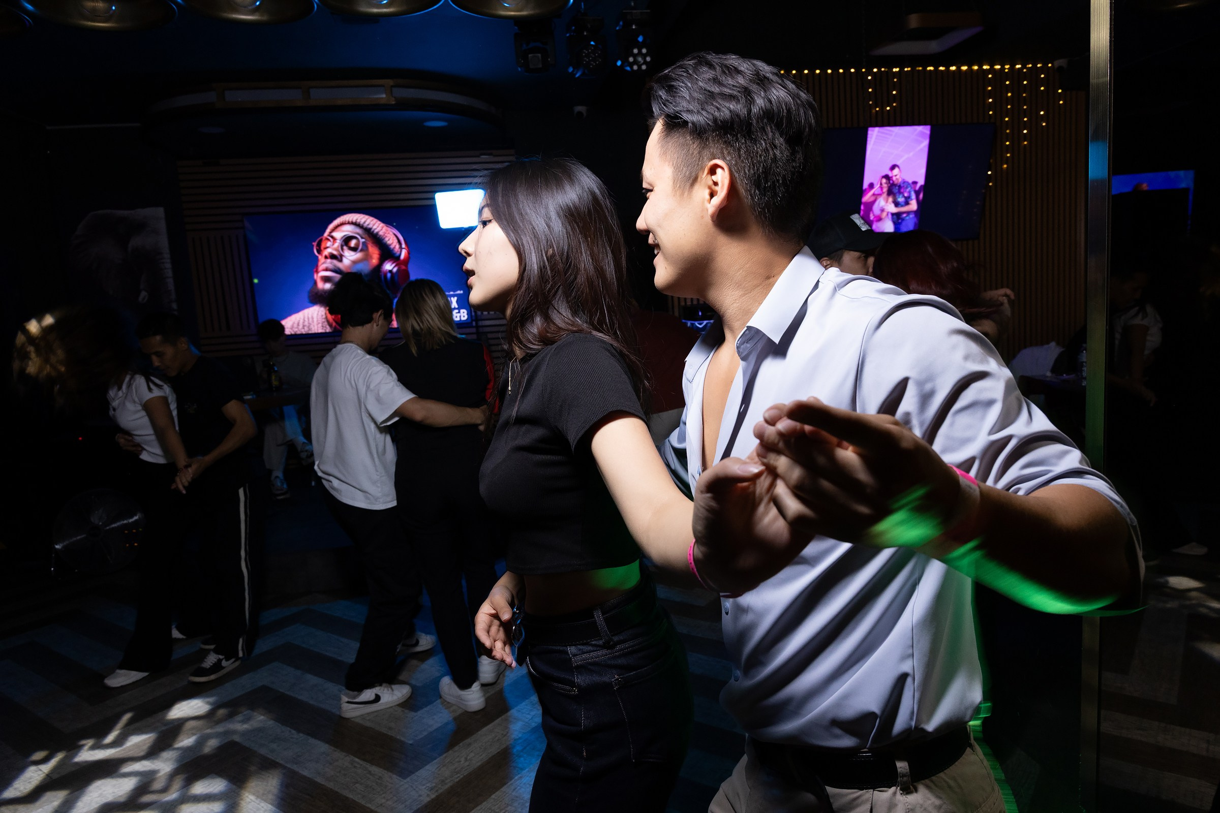 Bachata party by One Flick. Репортажный фотограф в Алматы Каюпов Сержан