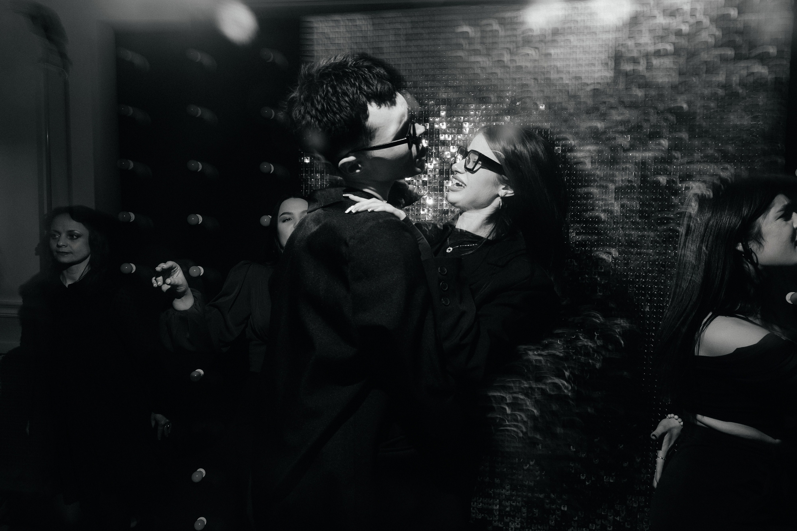 Корпоративная фотосъемка для кафе GARAGE | Новый год 2025 | Минск. Свадебный фотограф в Минске/Беларуси Сергей Спиридонов