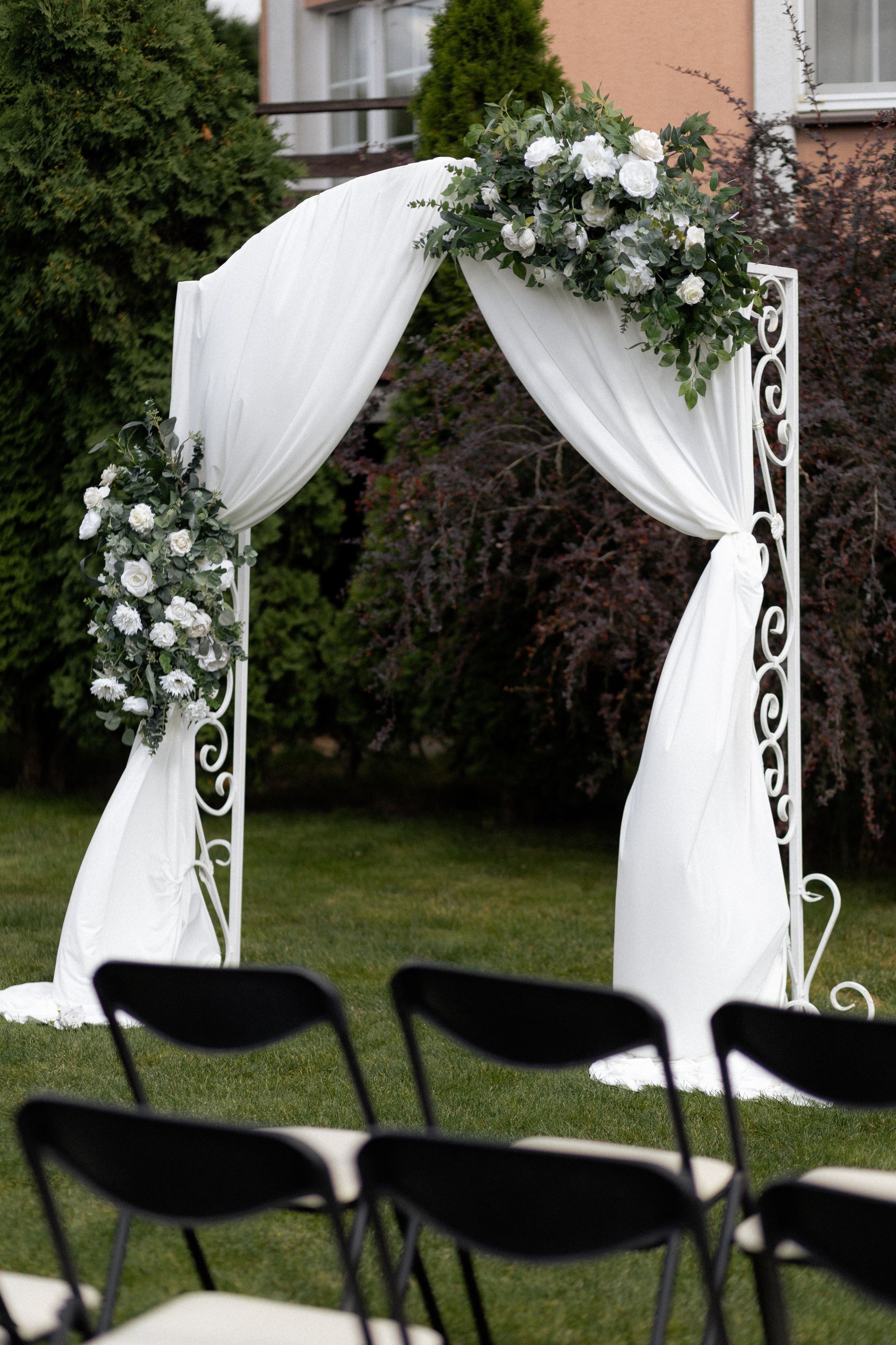 Свадебная фотосессия Анастасии и Игоря в Усадьбе Легенда. Свадебный фотограф в Минске/Беларуси Сергей Спиридонов