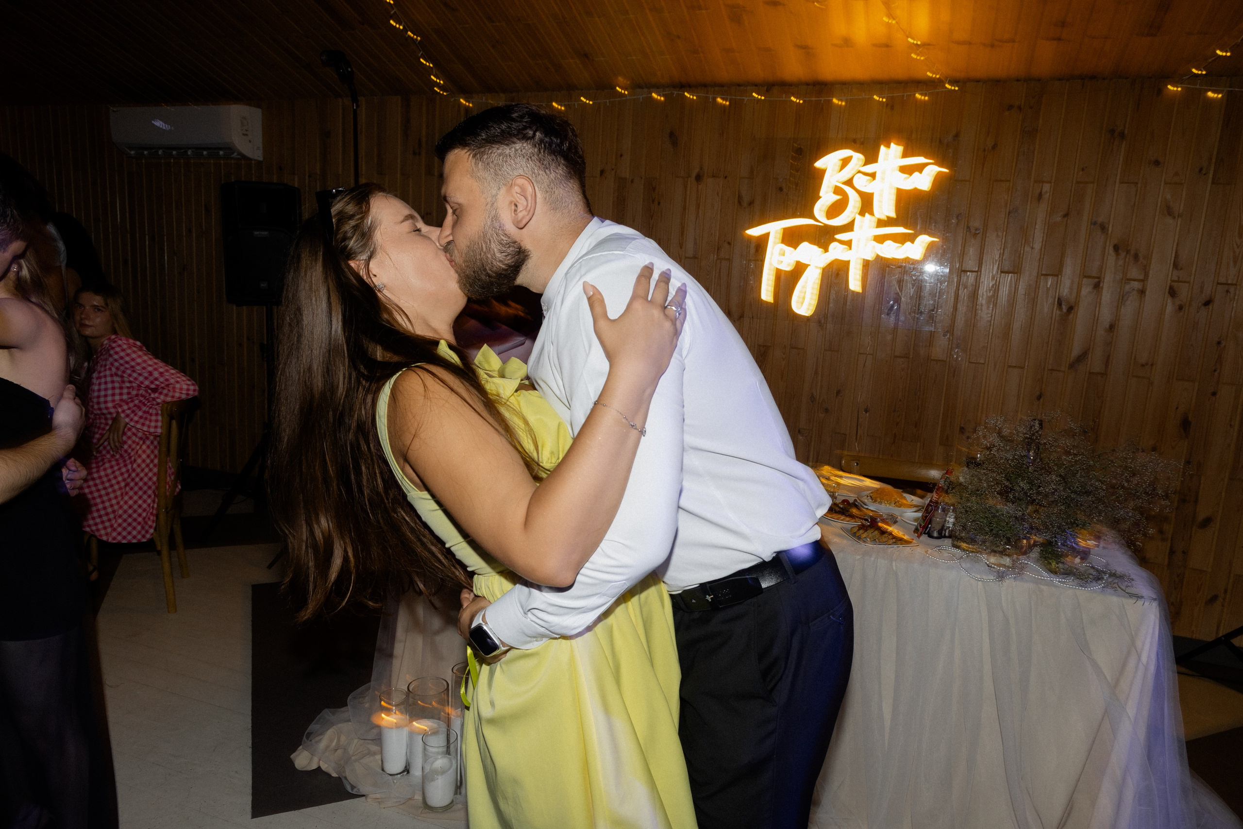 Свадебная фотосессия в агроусадьбе Лабодянка в Минске. Свадебный фотограф в Минске/Беларуси Сергей Спиридонов