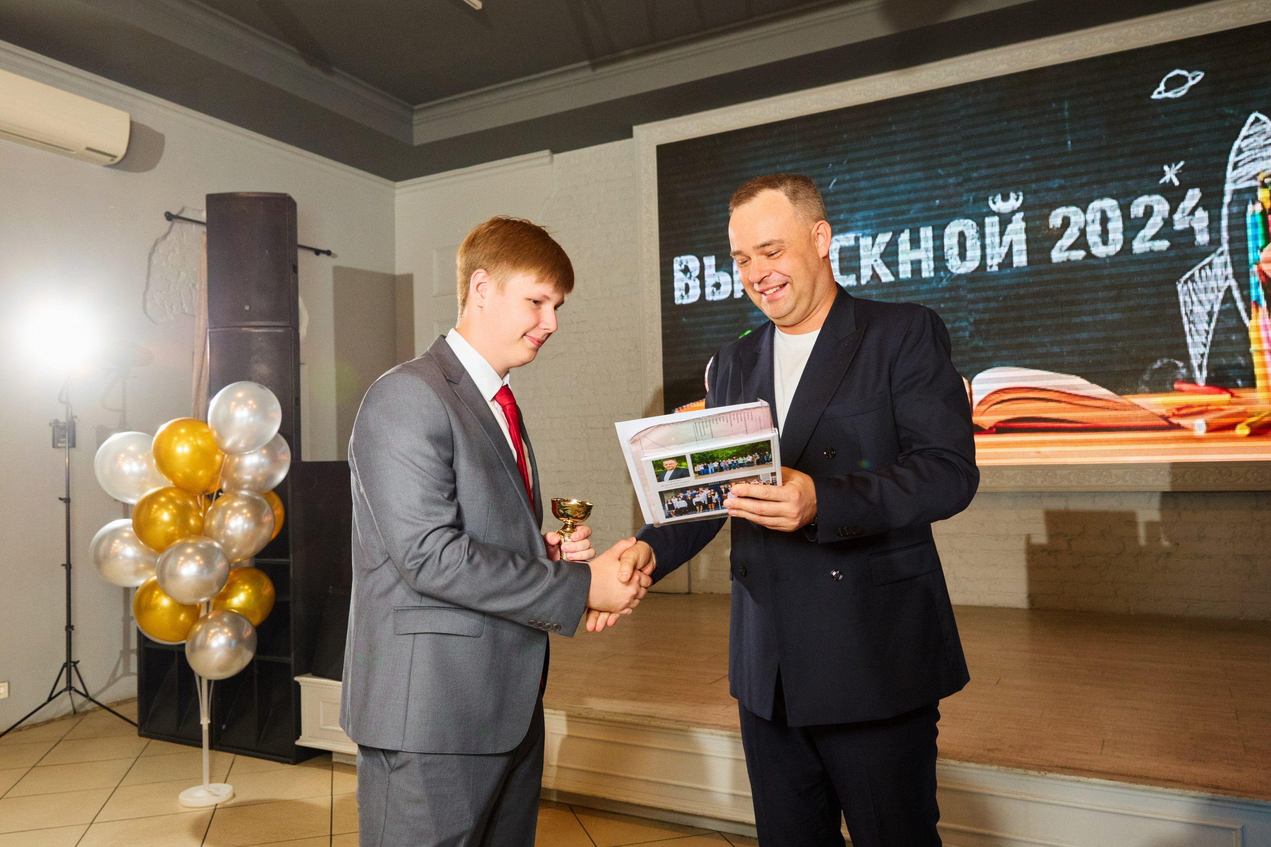 Выпускной в ресторане