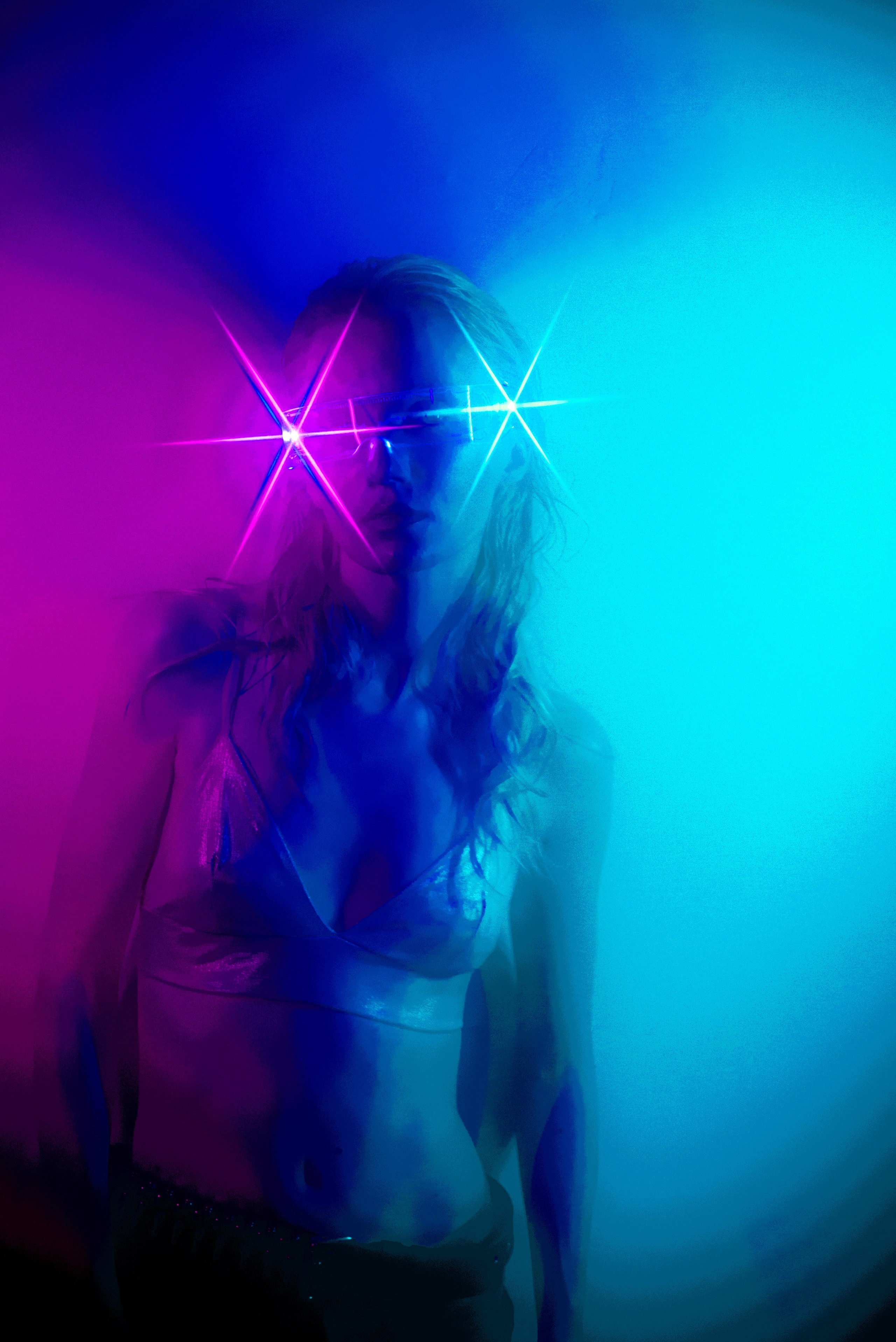 Мария Тихонова. Неон