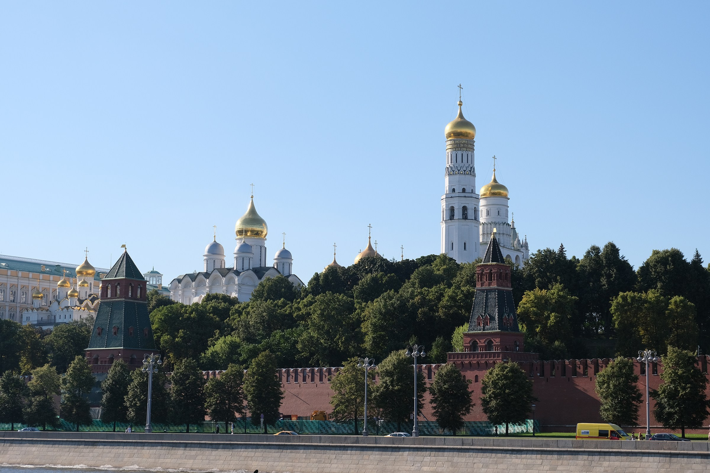 Москва. Фотографии города, архитектуры, цветов, макро, кошек. Москва