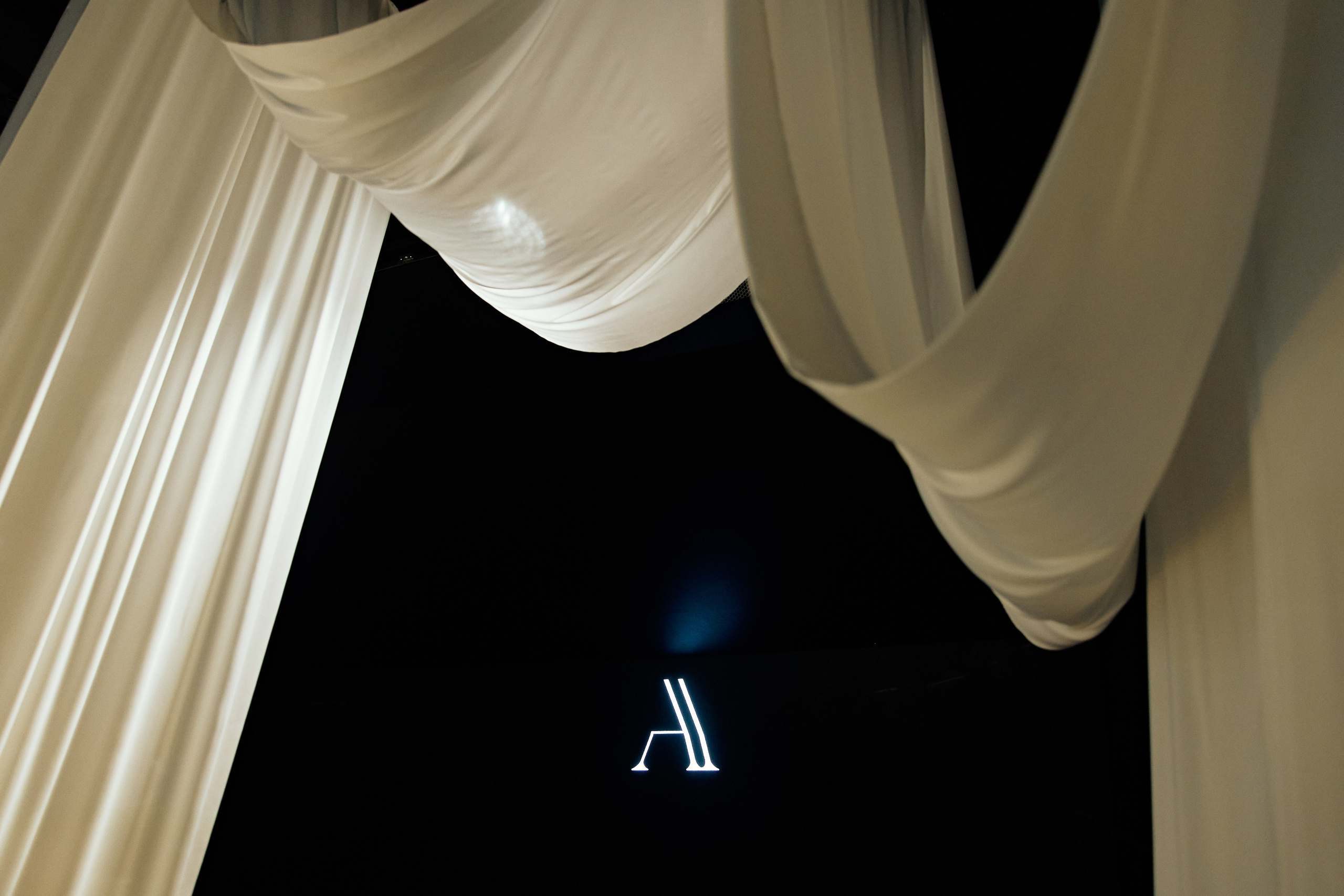 A MIRROR IS ONLY A HEART. Дмитрий Мазуркевич: Профессиональный Репортажный Фотограф