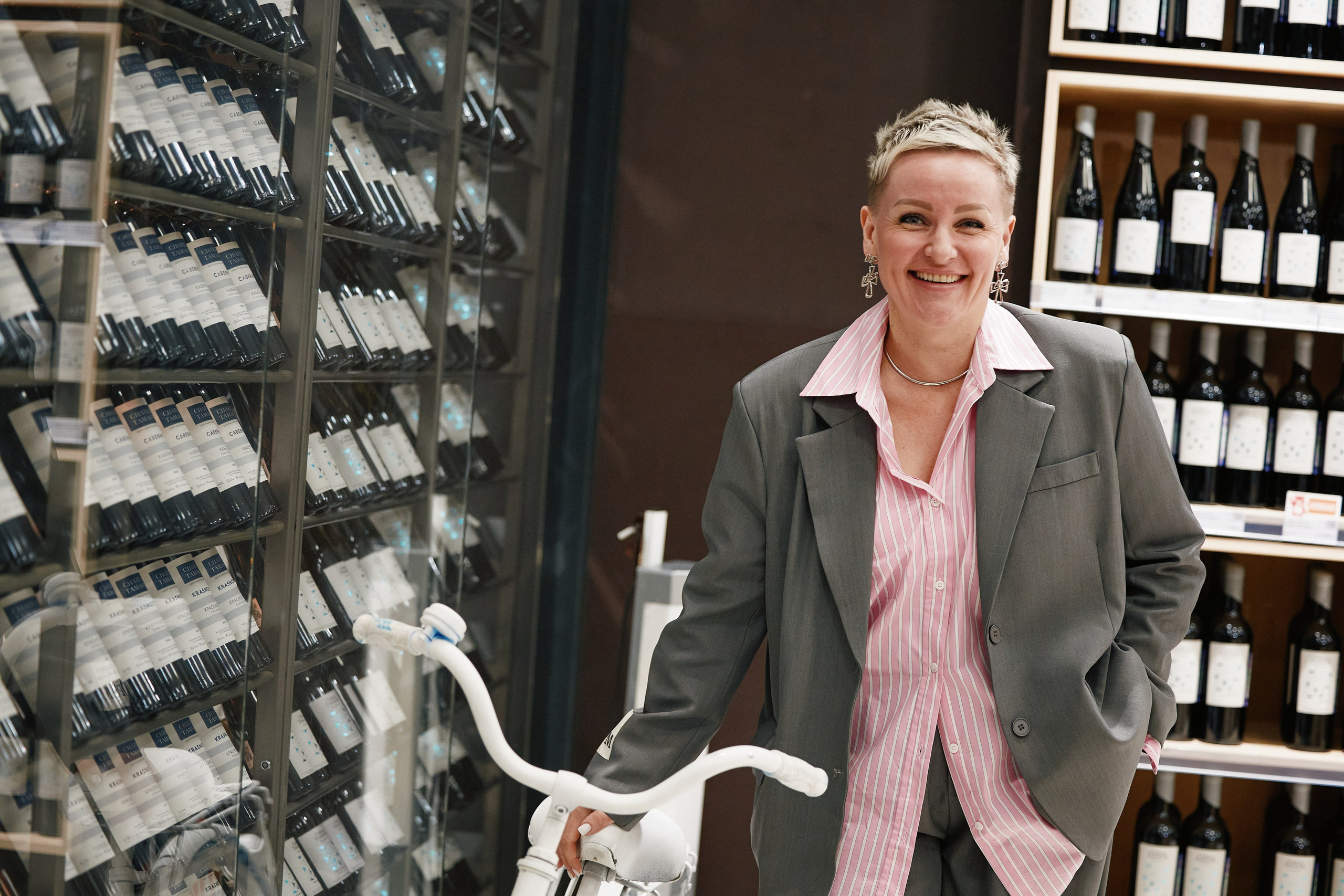 Иммерсивный спектакль в Винном клубе CHATEAU TAMAGNE 21.05. Свадебный репортажный фотограф краснодар максим дремов дрёмов фотосессия студия цена