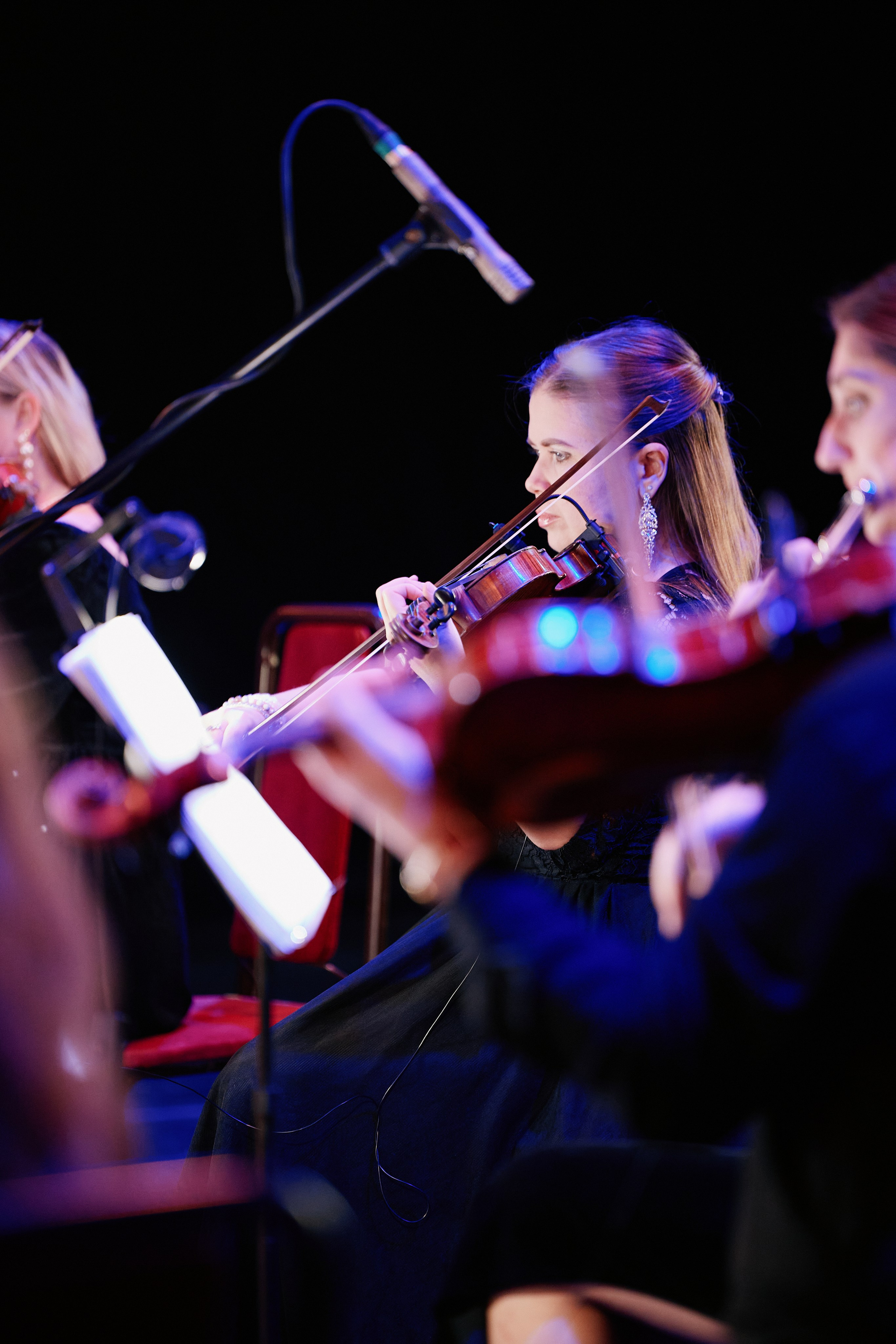 Шедевры мировой неоклассики при свечах. The Best 26.02. Свадебный репортажный фотограф краснодар максим дремов дрёмов фотосессия студия цена