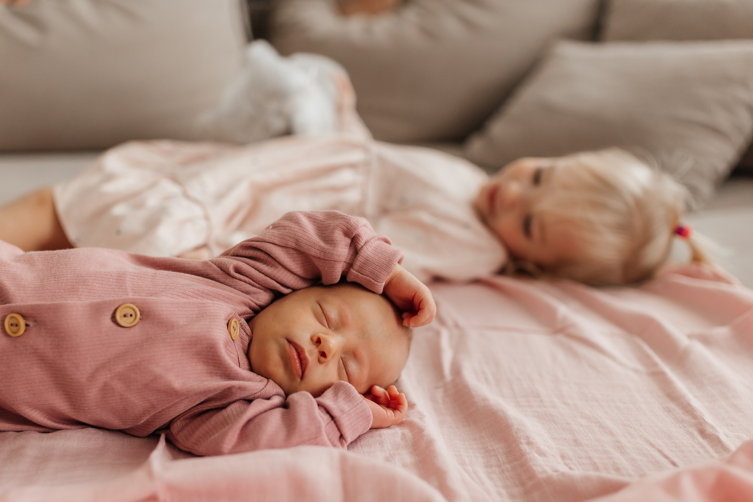 Первые дни жизни. Семейный LIFESTYLE фотограф в Москве