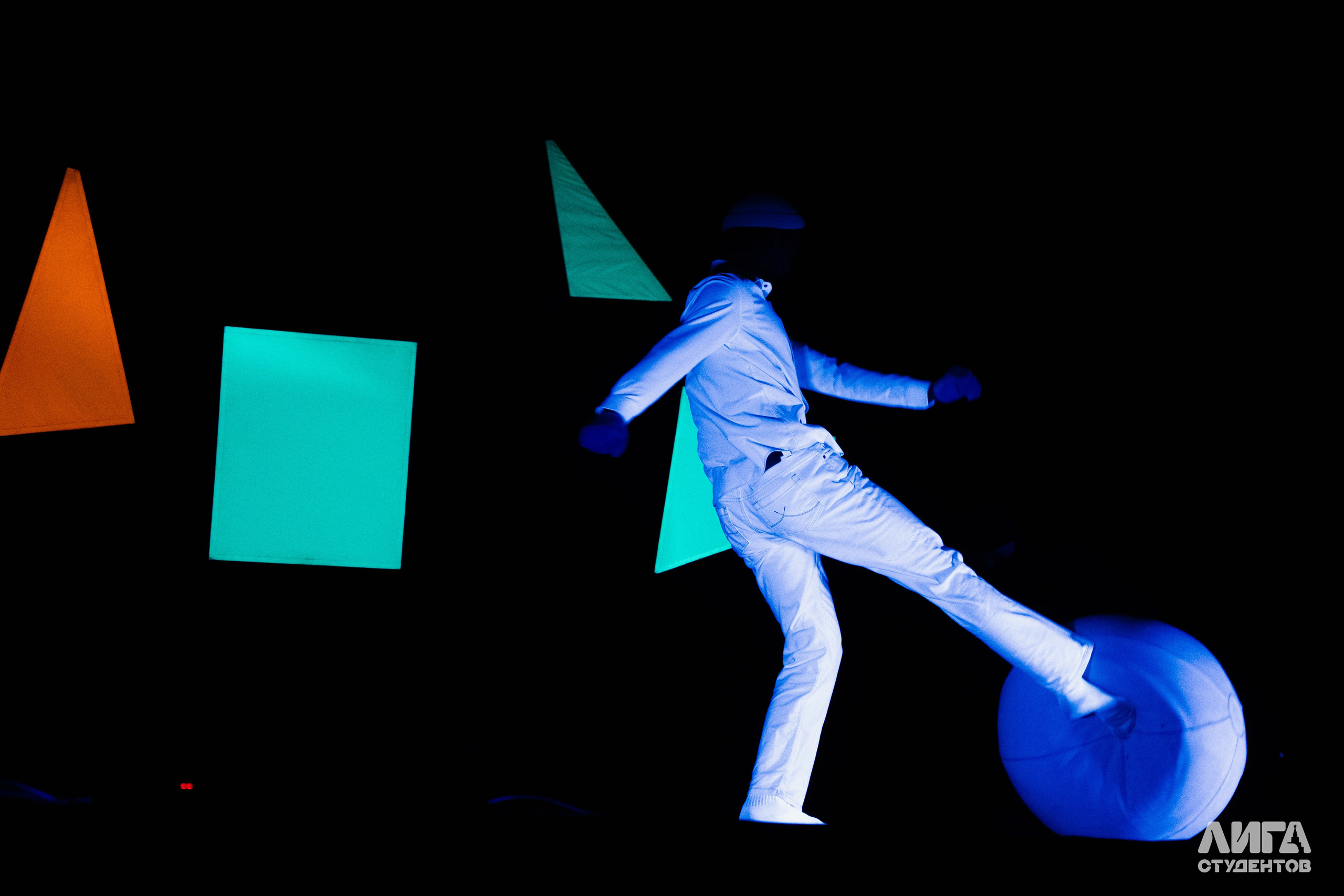 Российская Студенческая Весна 2025. Портретный фотограф в Казани Радомир Заздравных