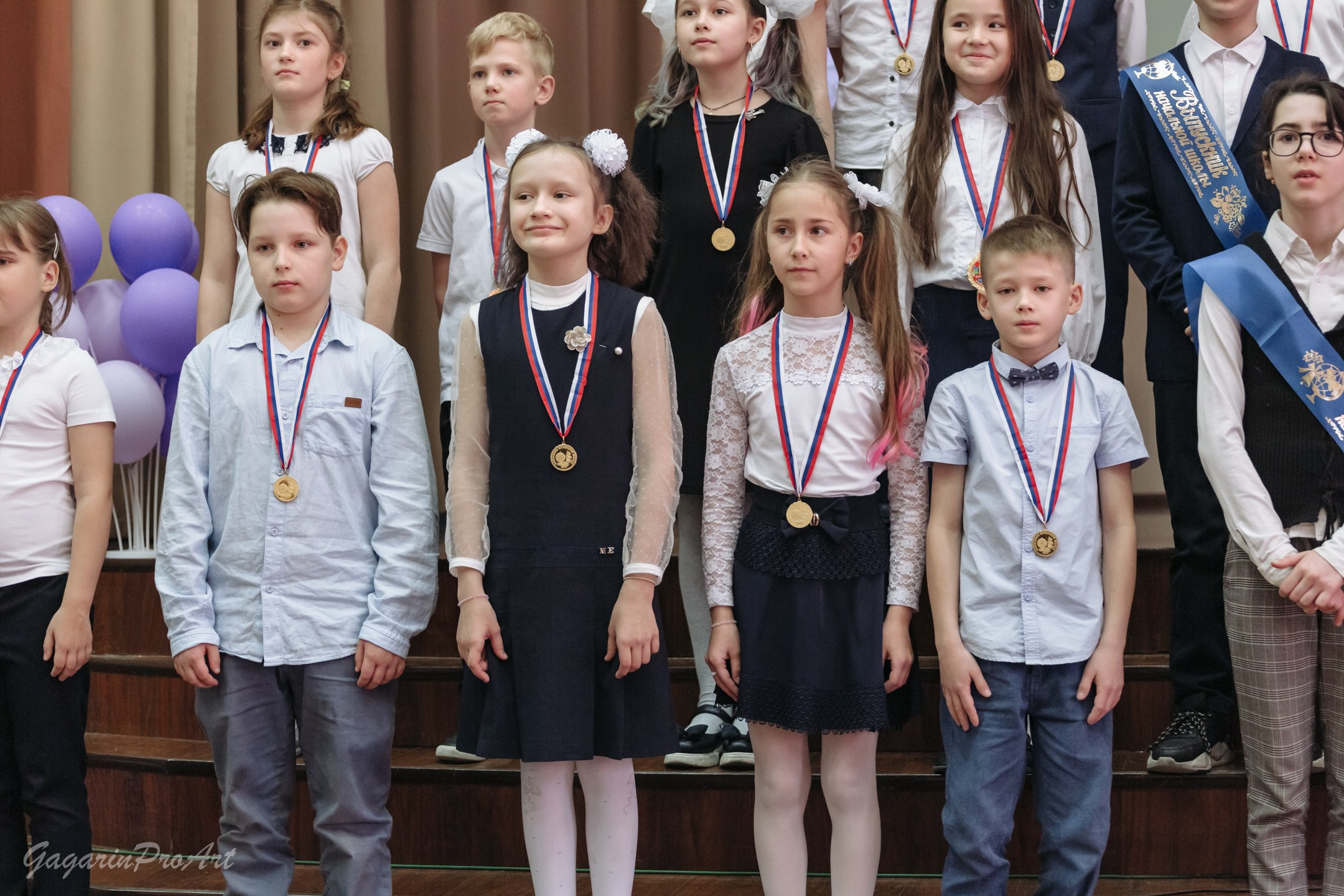 Репортаж в школе на выпускной. Фотограф на выпускной. GagarinProArt