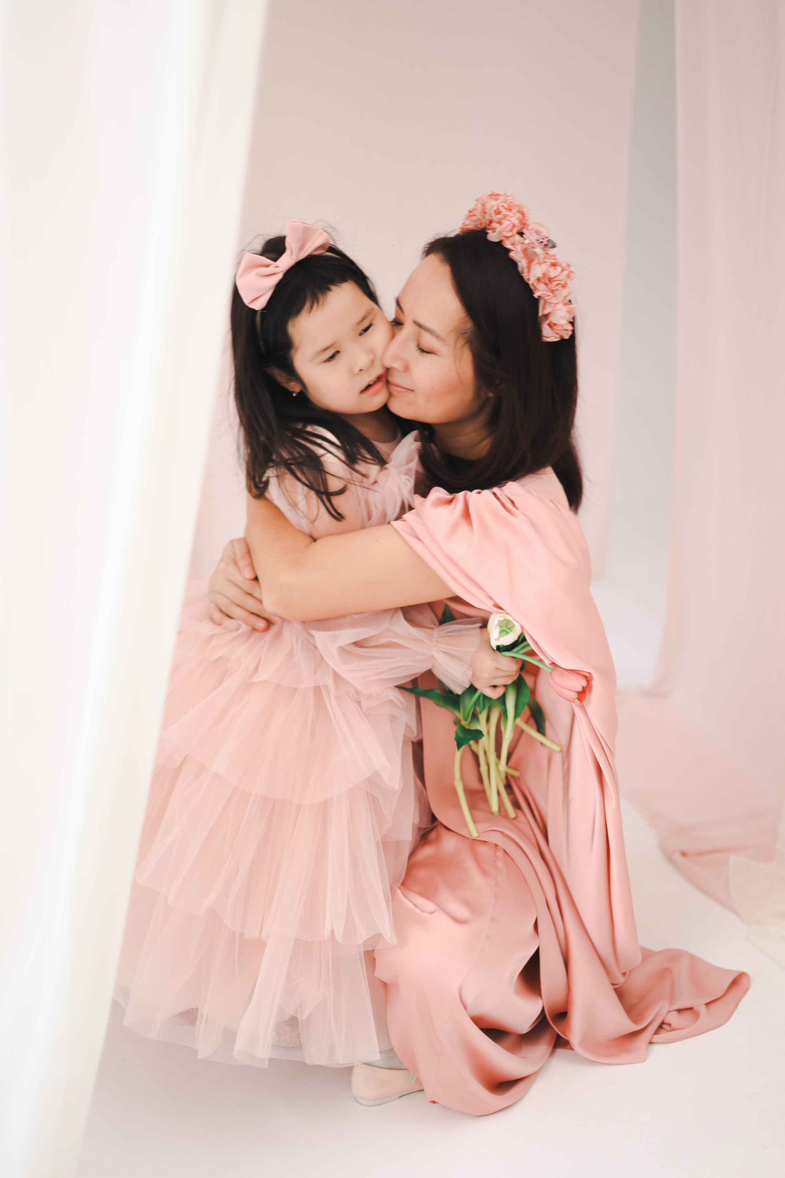 Детская семейная фотосессия в Алматы — профессиональный детский фотограф. Фотограф Алматы