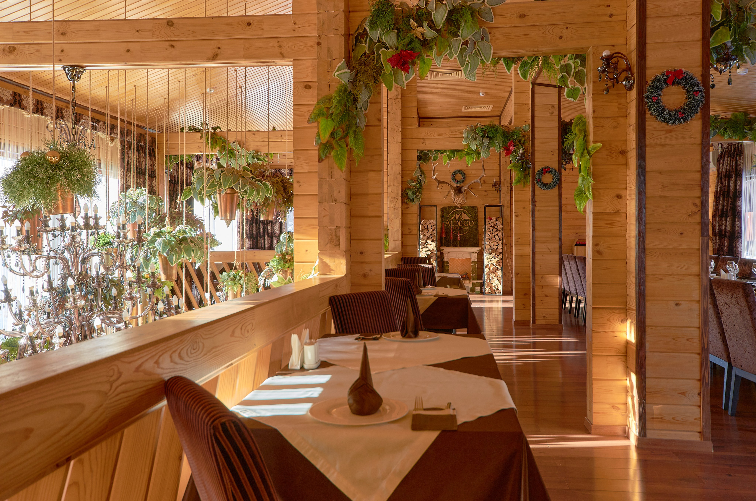 Ресторан Альдего. Абросимов Лев интерьерный и архитектурный фотограф