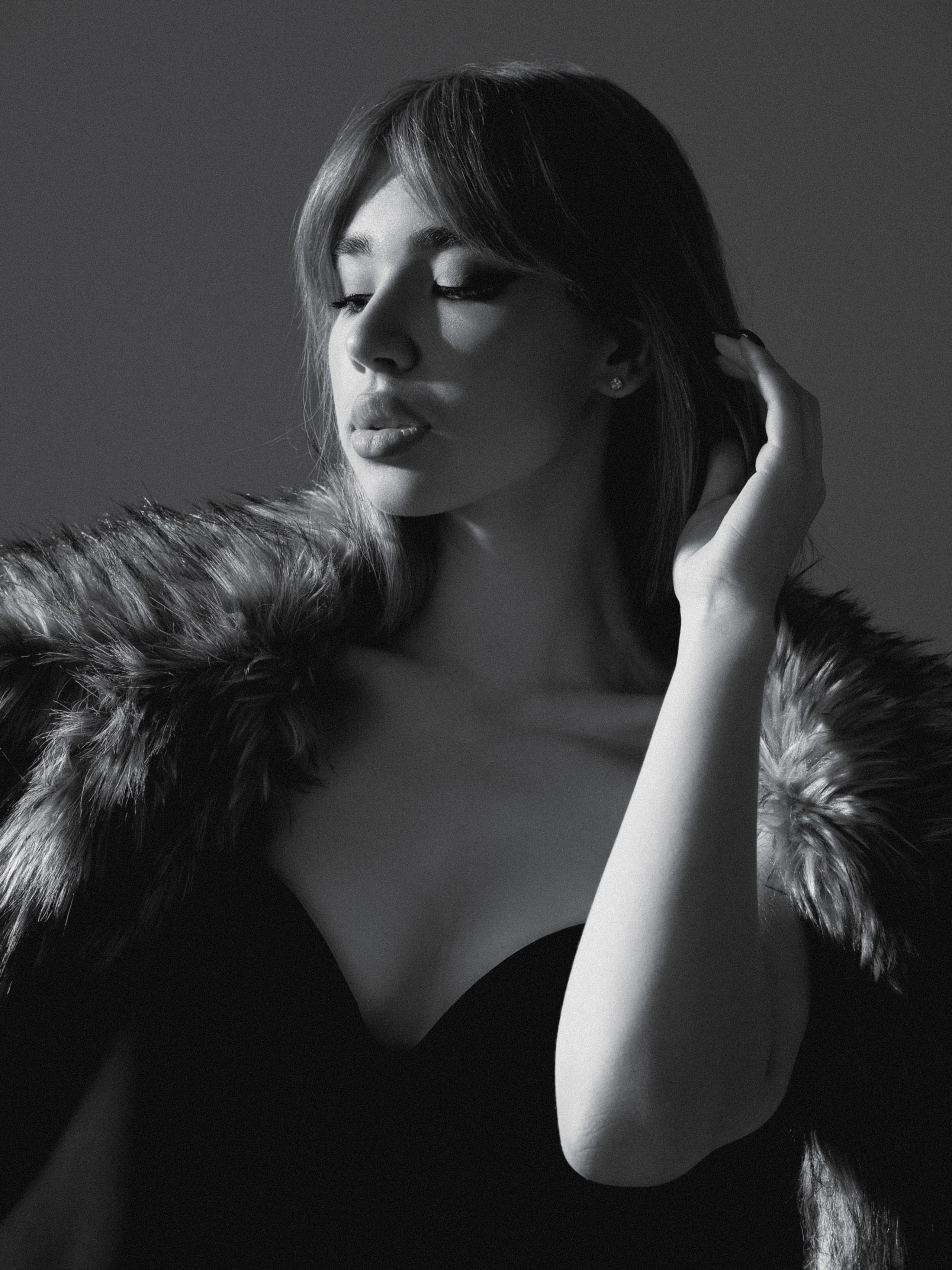 CASES: INDIVIDUAL. CHRISTINA GRIG // photographer, content creator