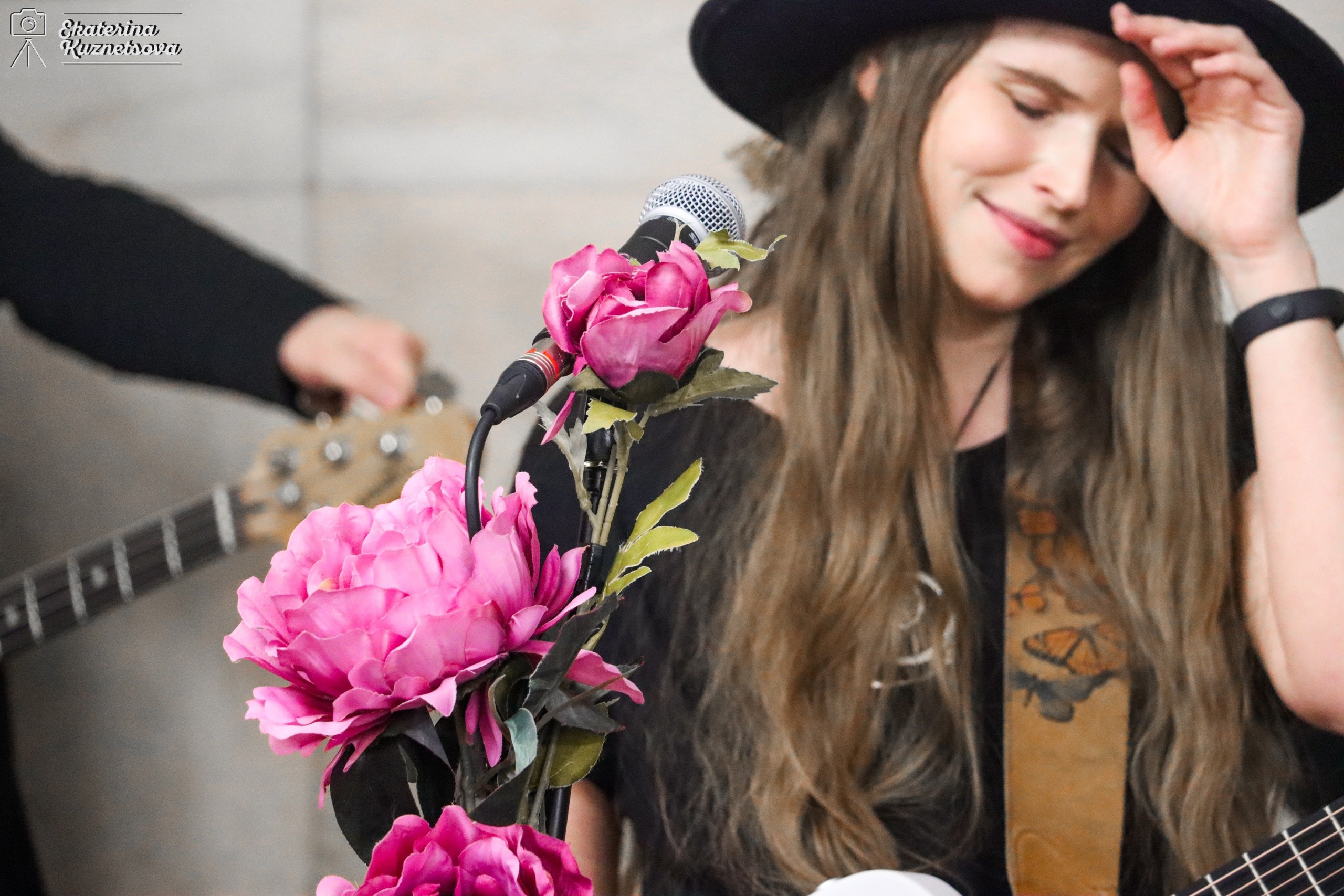 группа Обними кита