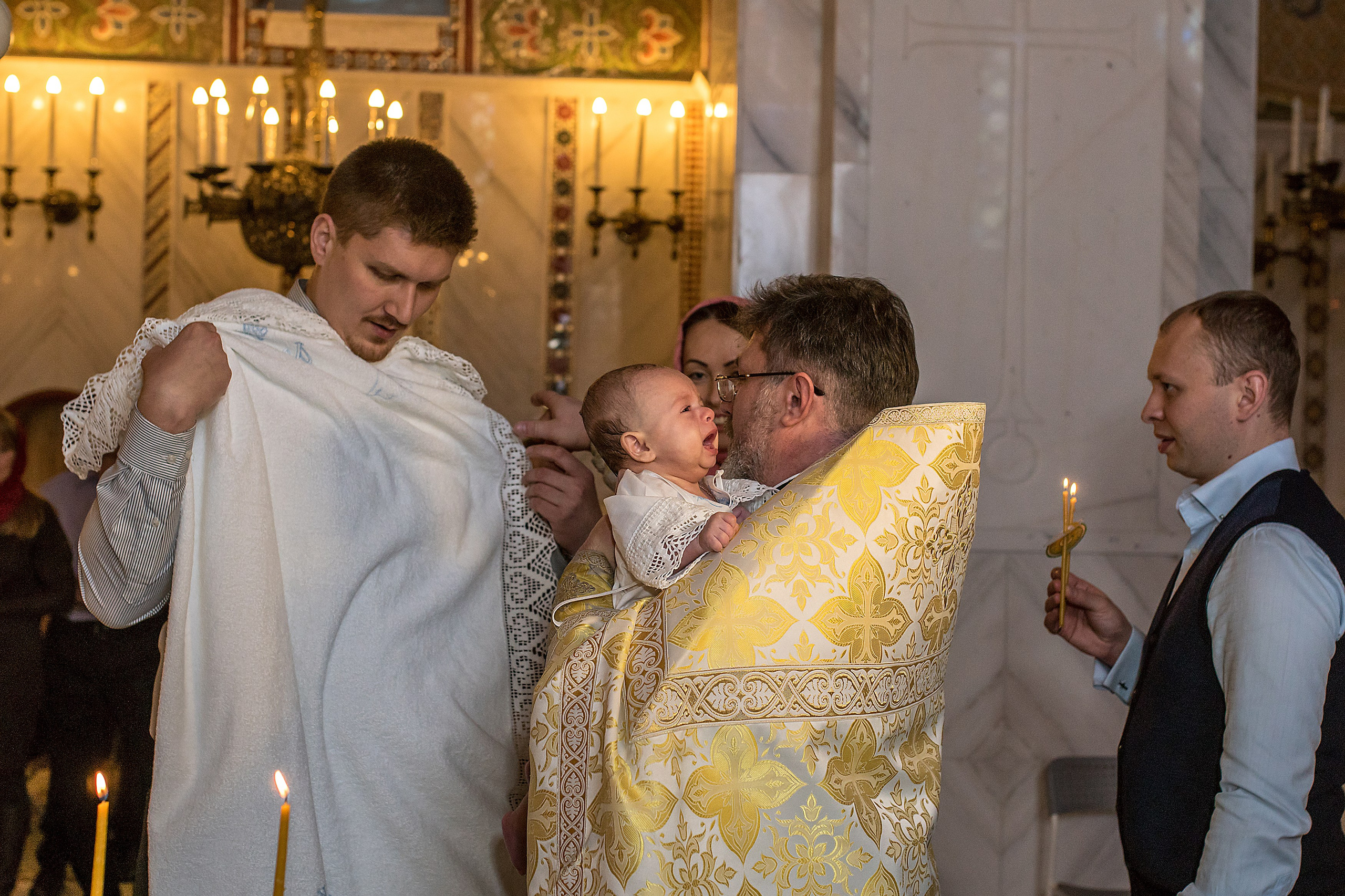 Крещение в храме Покрова Пресвятой Богородицы в Ясенево, Москва