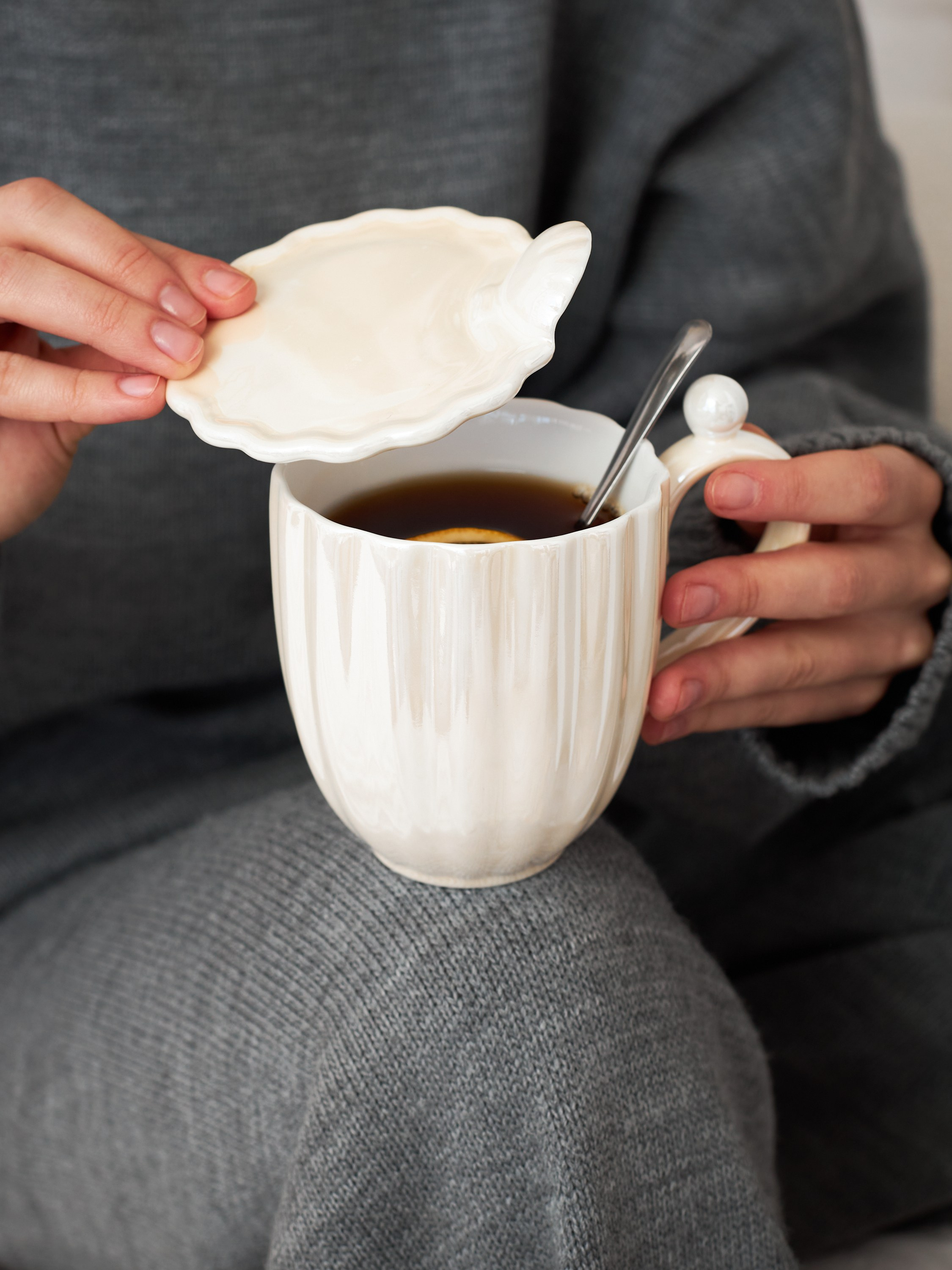 Фотосъемка посуды термосов Екатеринбург товары для кухни Wildberries ВБ Ozon предметка Екб заказать цена. Фотограф Екатеринбург Анастасия Жерновская | Маркетплейсы и нейрофото