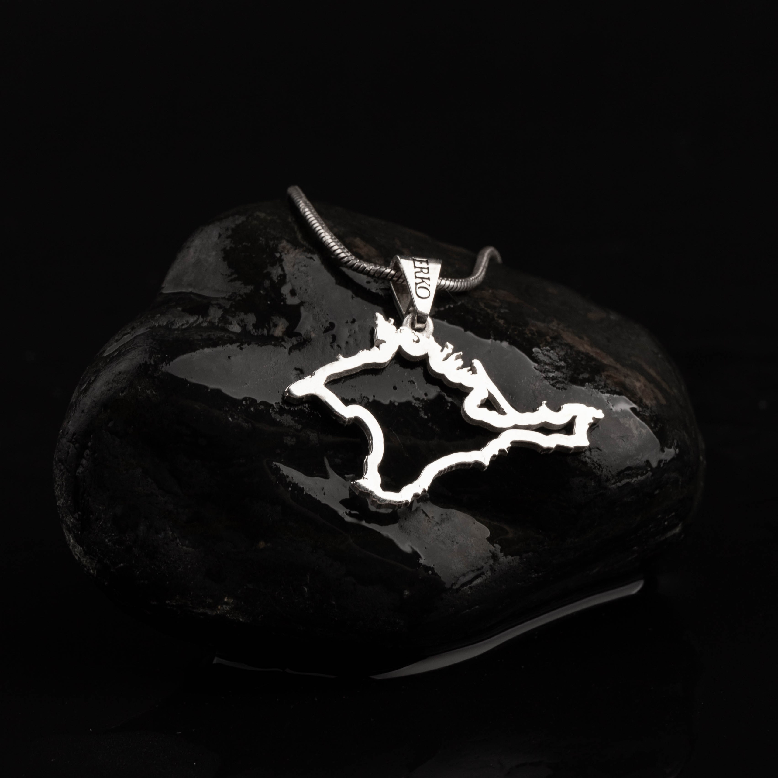 Ювелирные украшения. Предметный фотограф в Крыму Ольга Шестакова