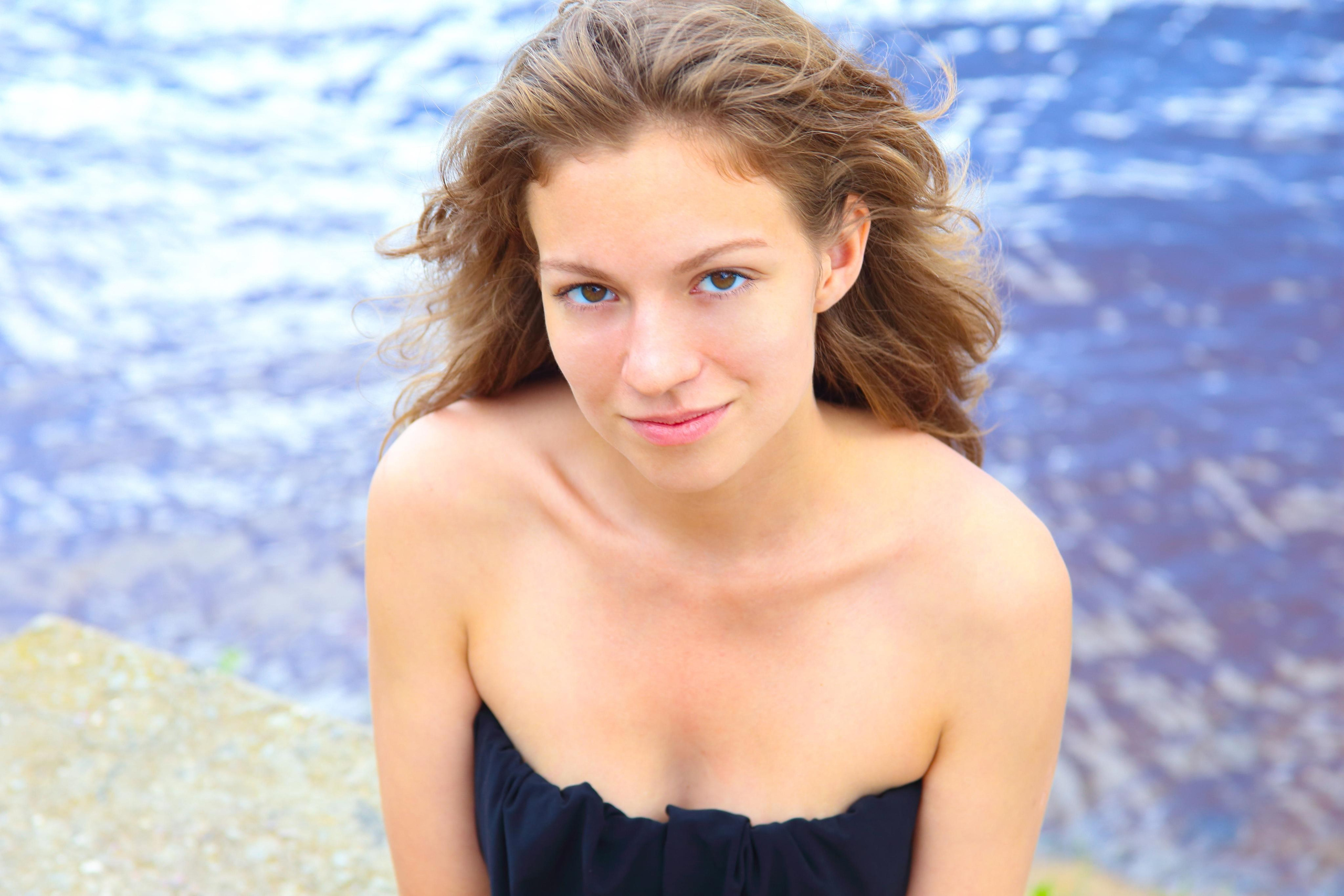 Таня на природе и в студии. Фотограф Пермь. Фотосессия в фотостудии Перми и на свежем воздухе