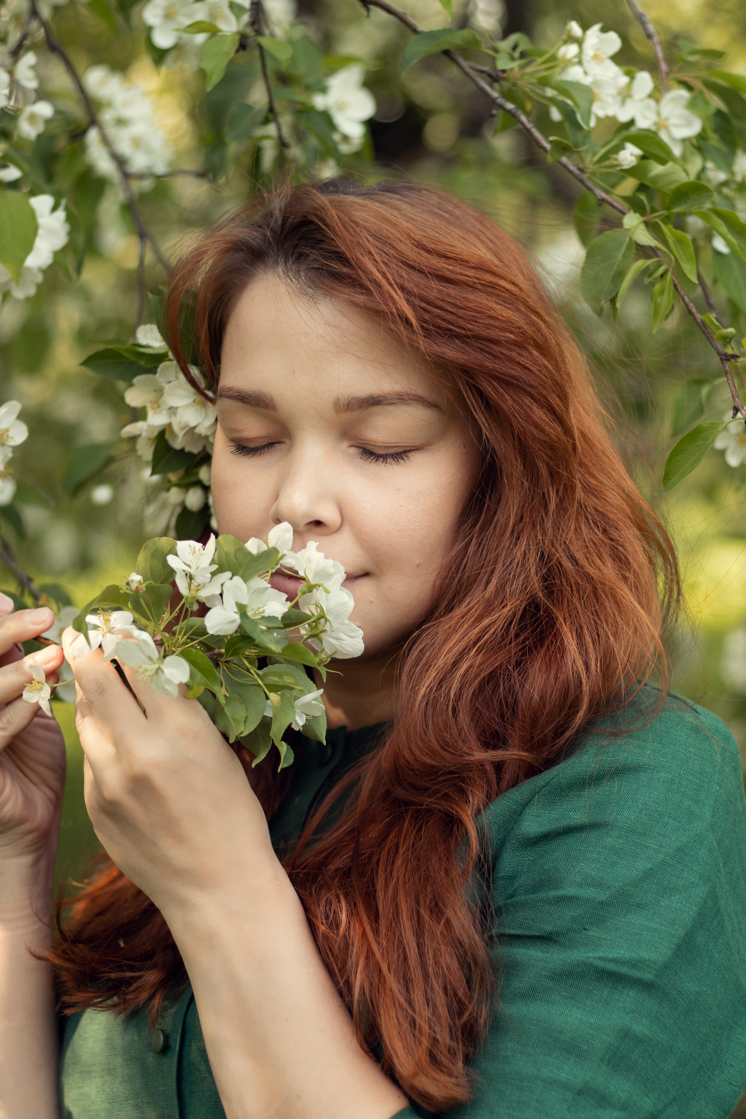 Цветущая майская семья