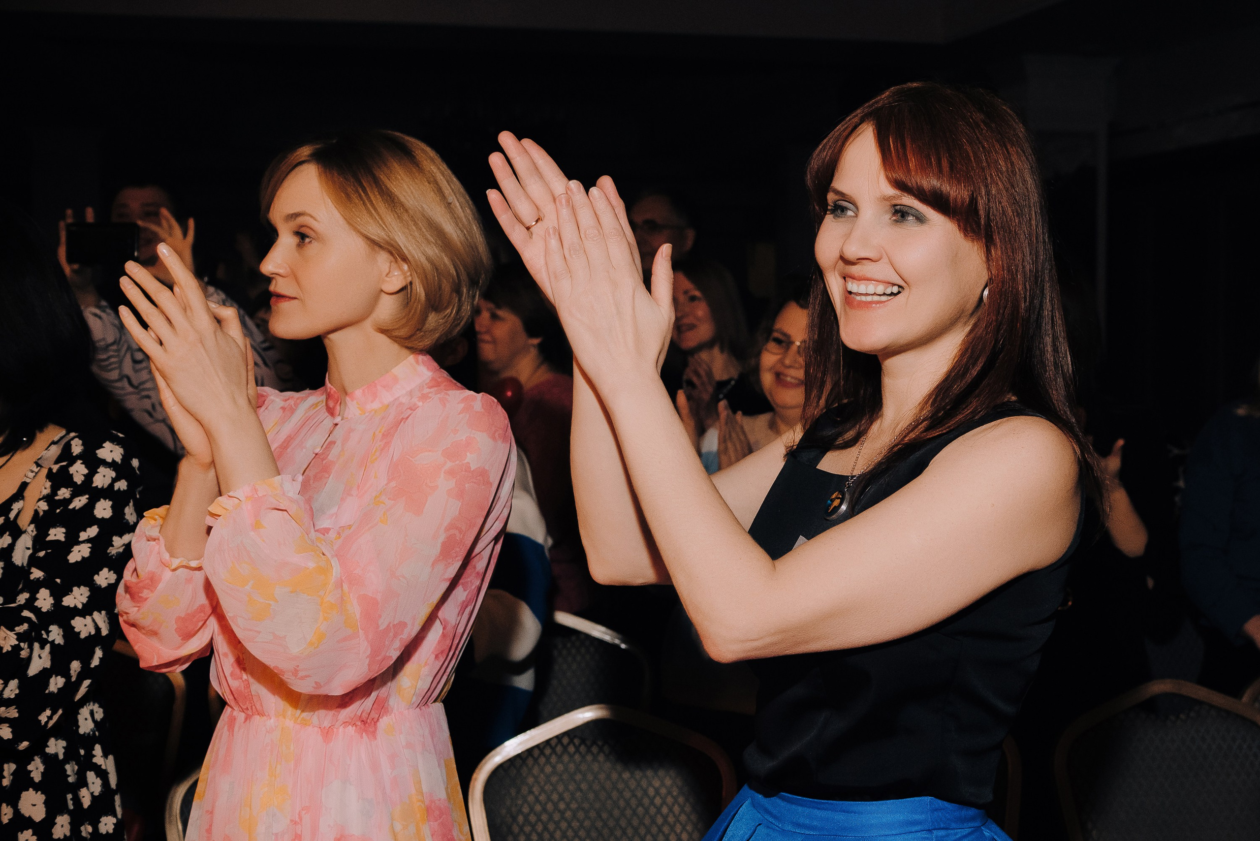 СПЕКТАКЛЬ «ВОЛШЕБНЫЕ ОЧКИ» ОПТИК-ЦЕНТР. Репортажный фотограф Зуев Роман г. Челябинск