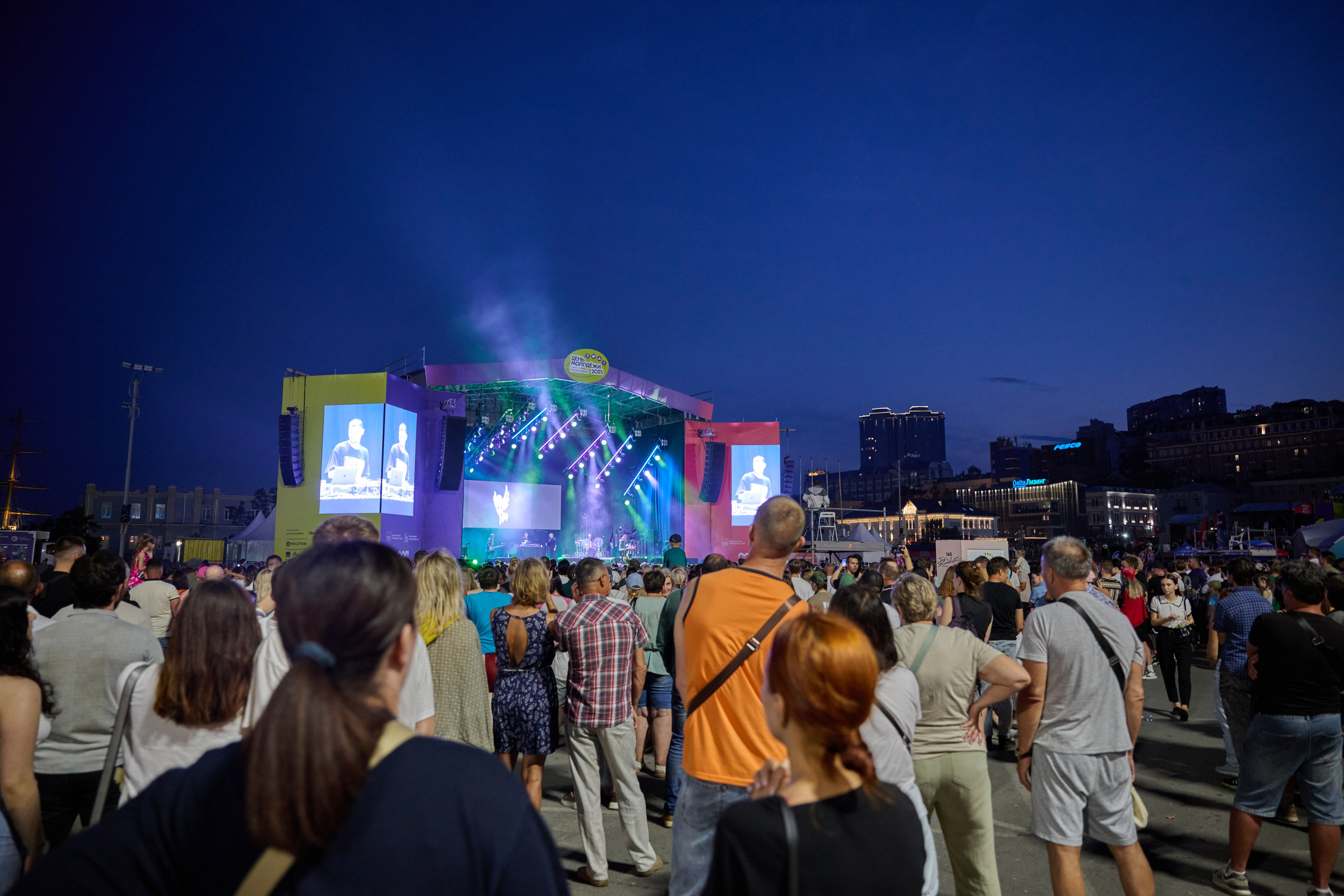 День молодежи вечерняя программа. Профессиональный репортажный фотограф Инесса Иминова