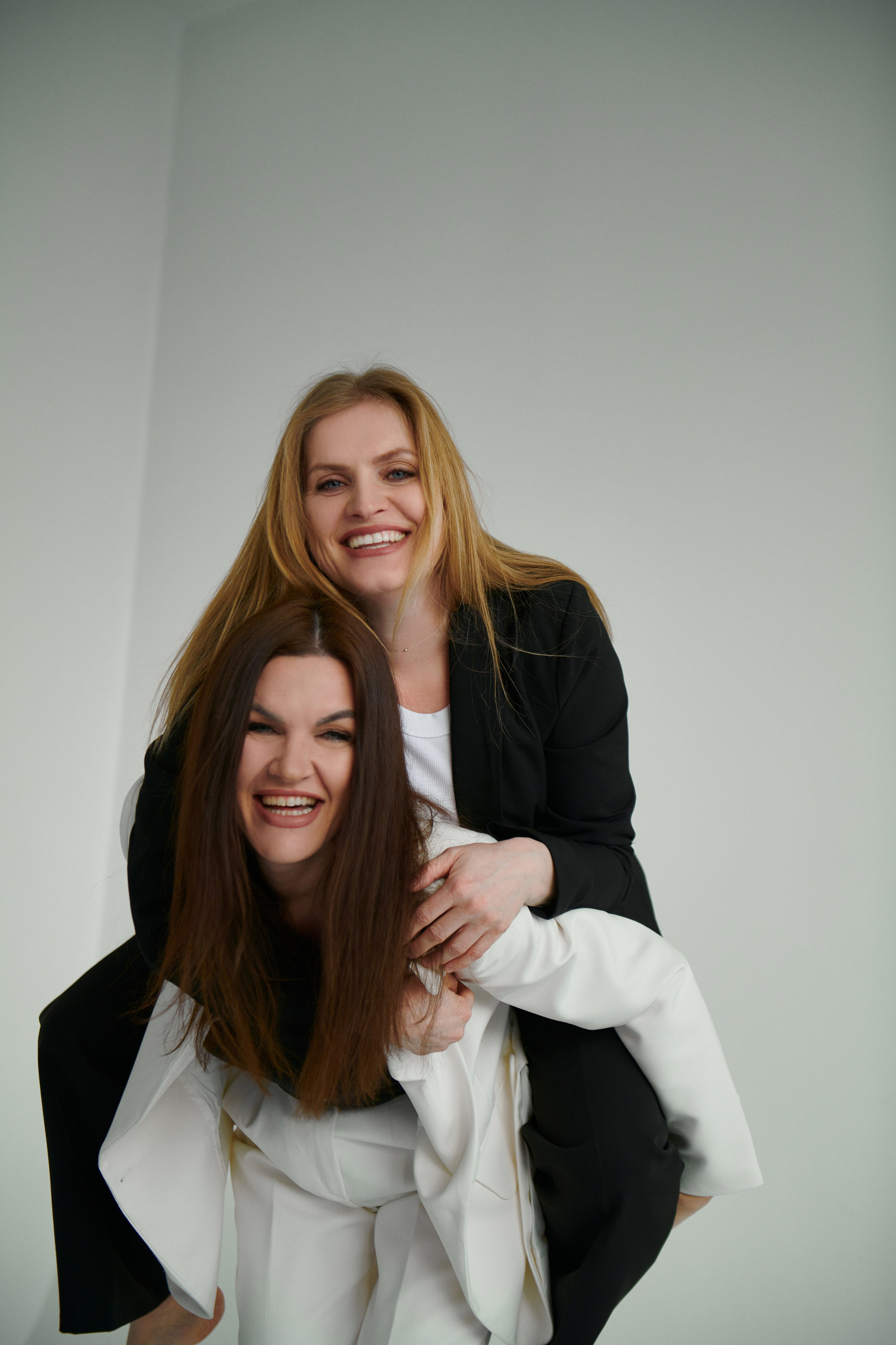 Аня и Таня. Фотограф-визажист в Красноярске Алина Духновская