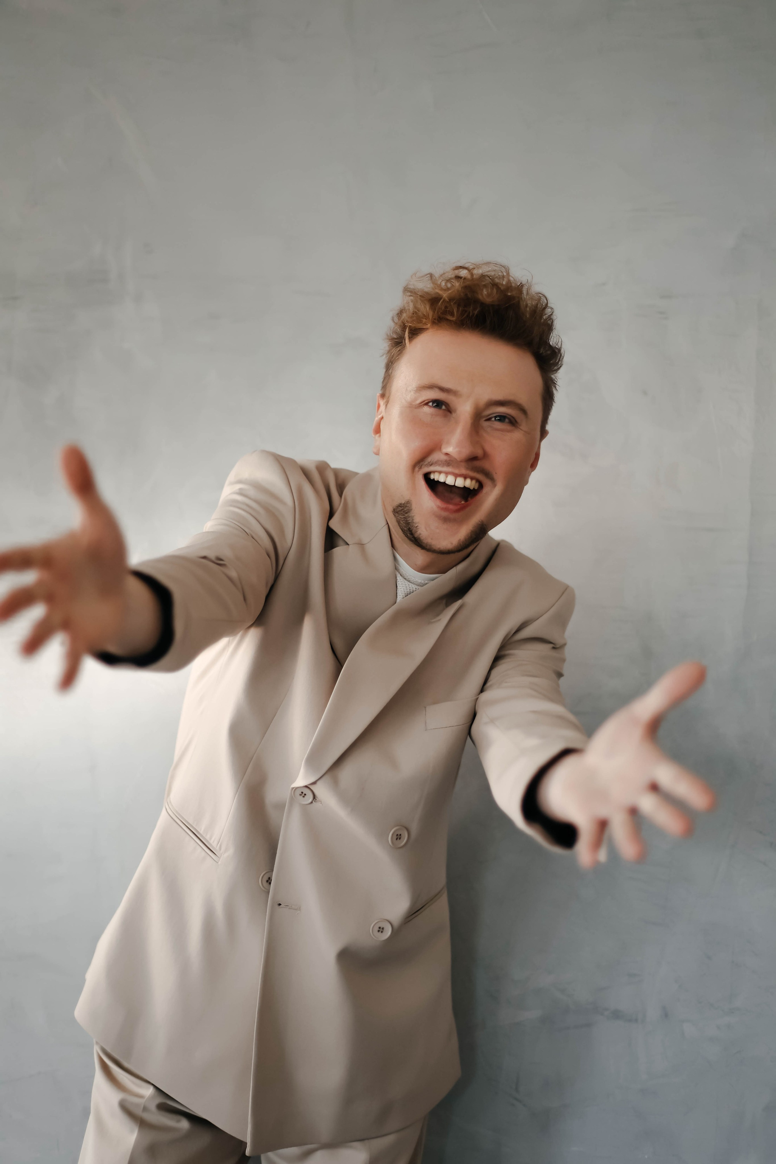 Обо мне. Ведущий на свадьбу и корпоратив Москва и Московская область Андрей Рулевой