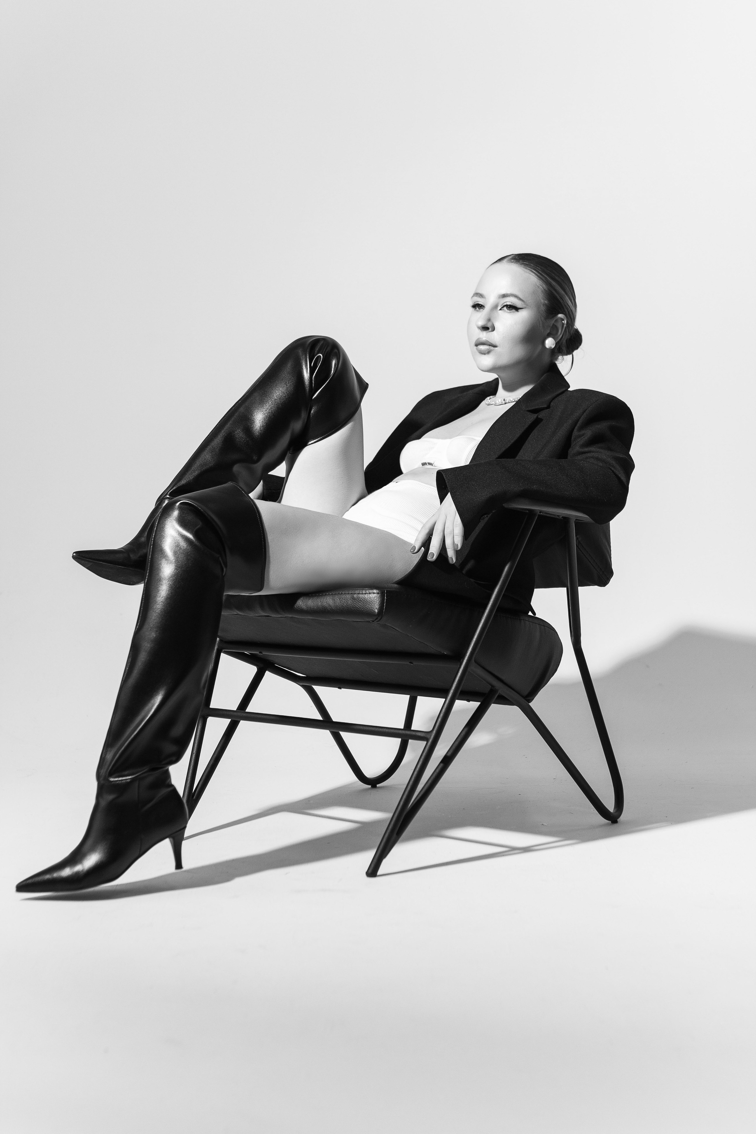 IDOL | Фотосессия для проекта Марины Март. Фотограф Москва — личные фотосессии, лавстори в студии