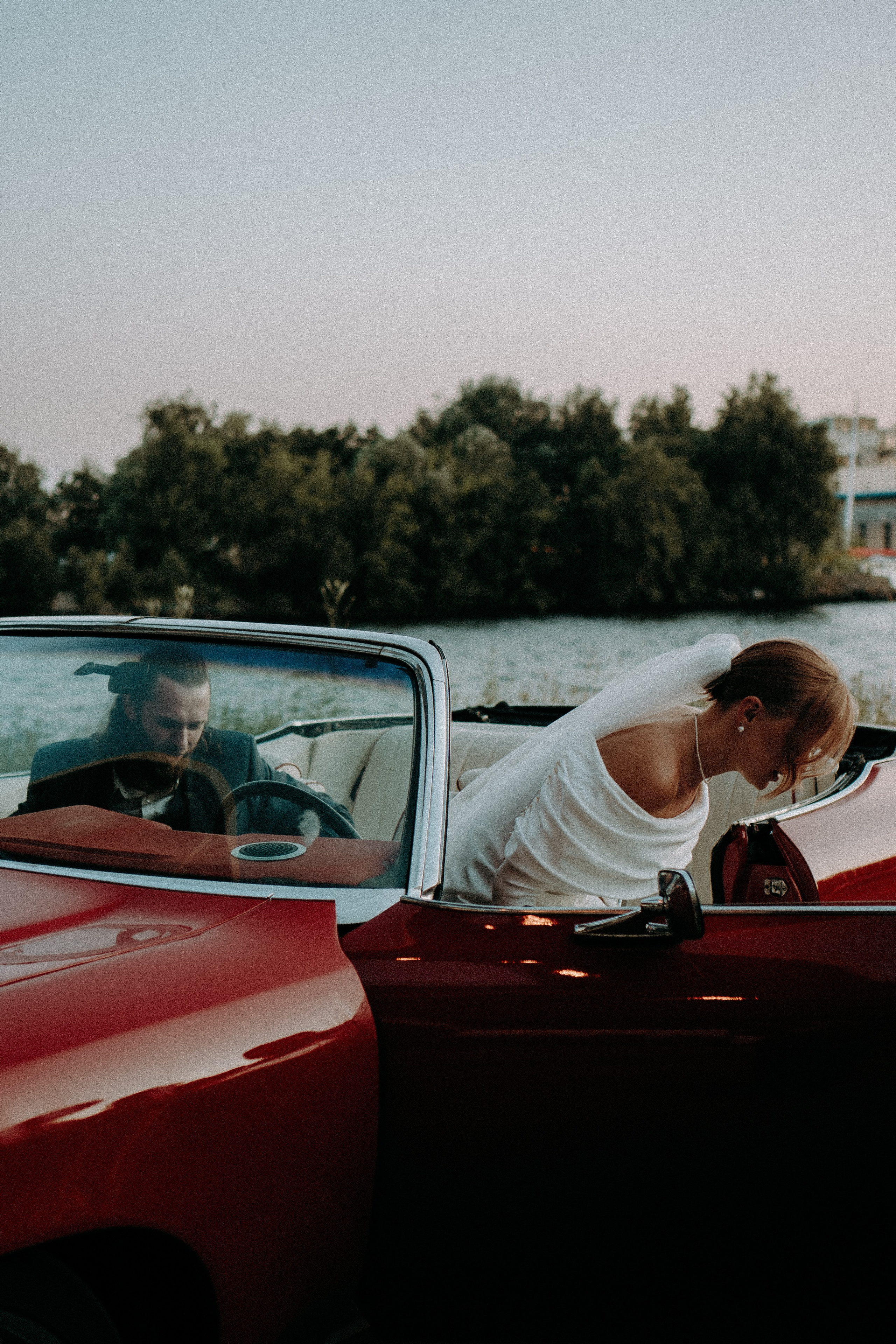 СВАДЕБНАЯ СЬЕМКА ВОЗЛЕ МСОТА БЕТАНКУРА НА КАБРИОЛЕТЕ. Профессиональный фотограф, Санкт-Петербург — Виктория Богомолова