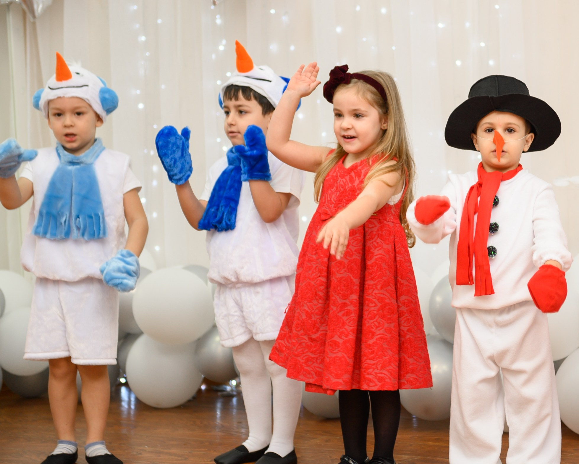 Елка 2025 садик Адлер. Свадебный и семейный фотограф София Невская