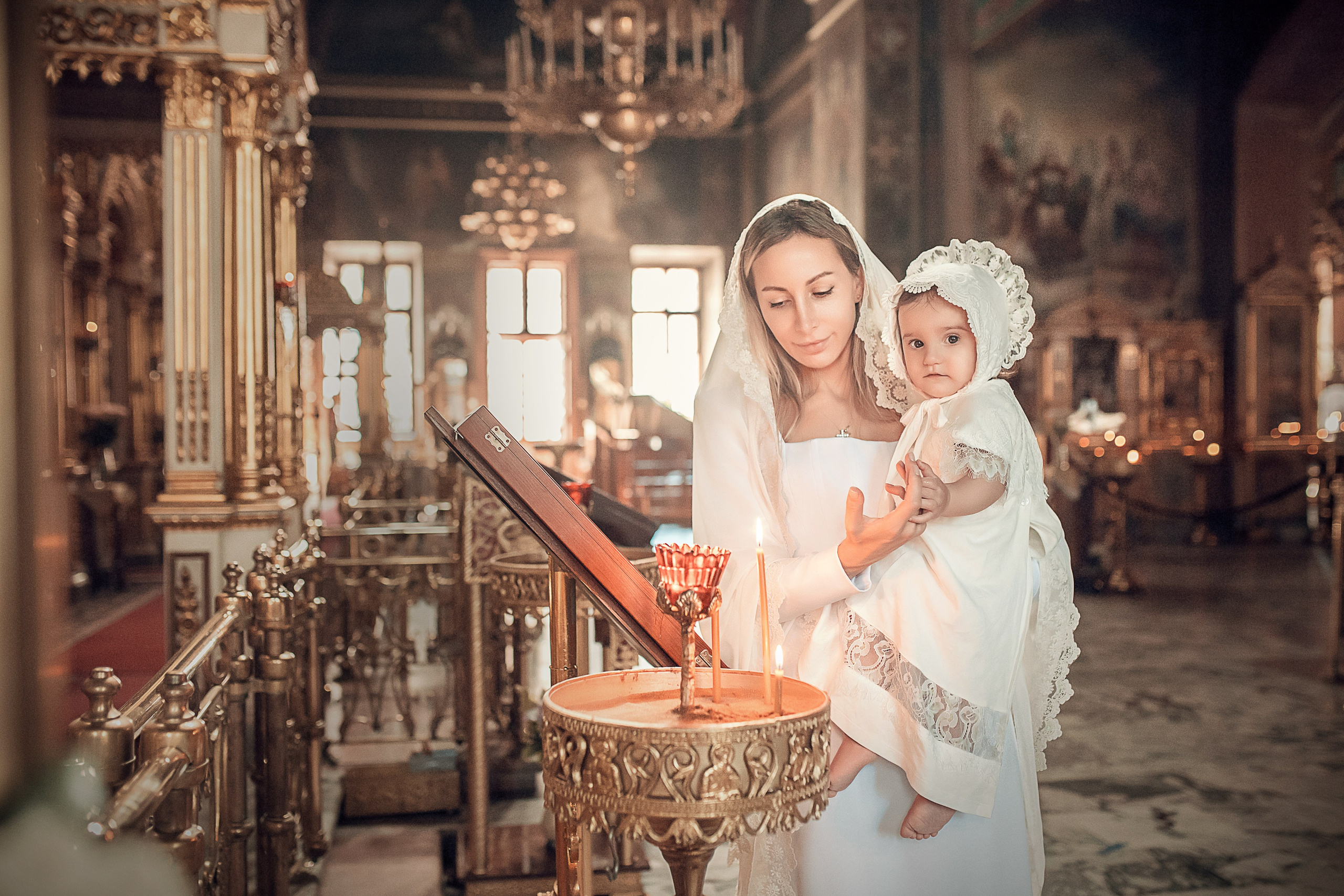 Фотосъемка крещения ребенка в Москве