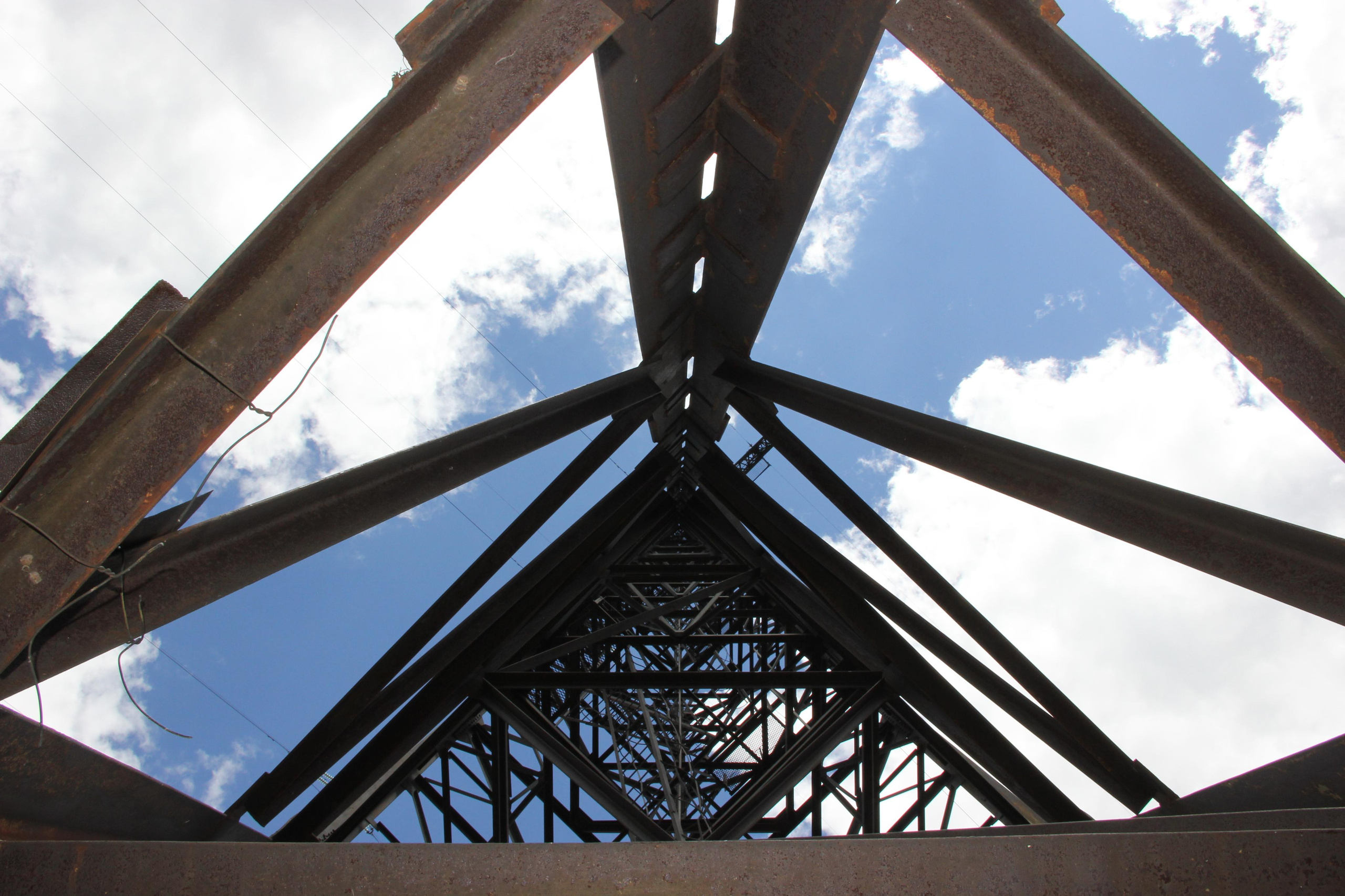 200 010 Опора. ВИЗУАЛЬНЫЕ И ЗВУКОВЫЕ РЕШЕНИЯ ДЛЯ БИЗНЕСА И СЪЁМОК ТЕЛЕТЕЛА