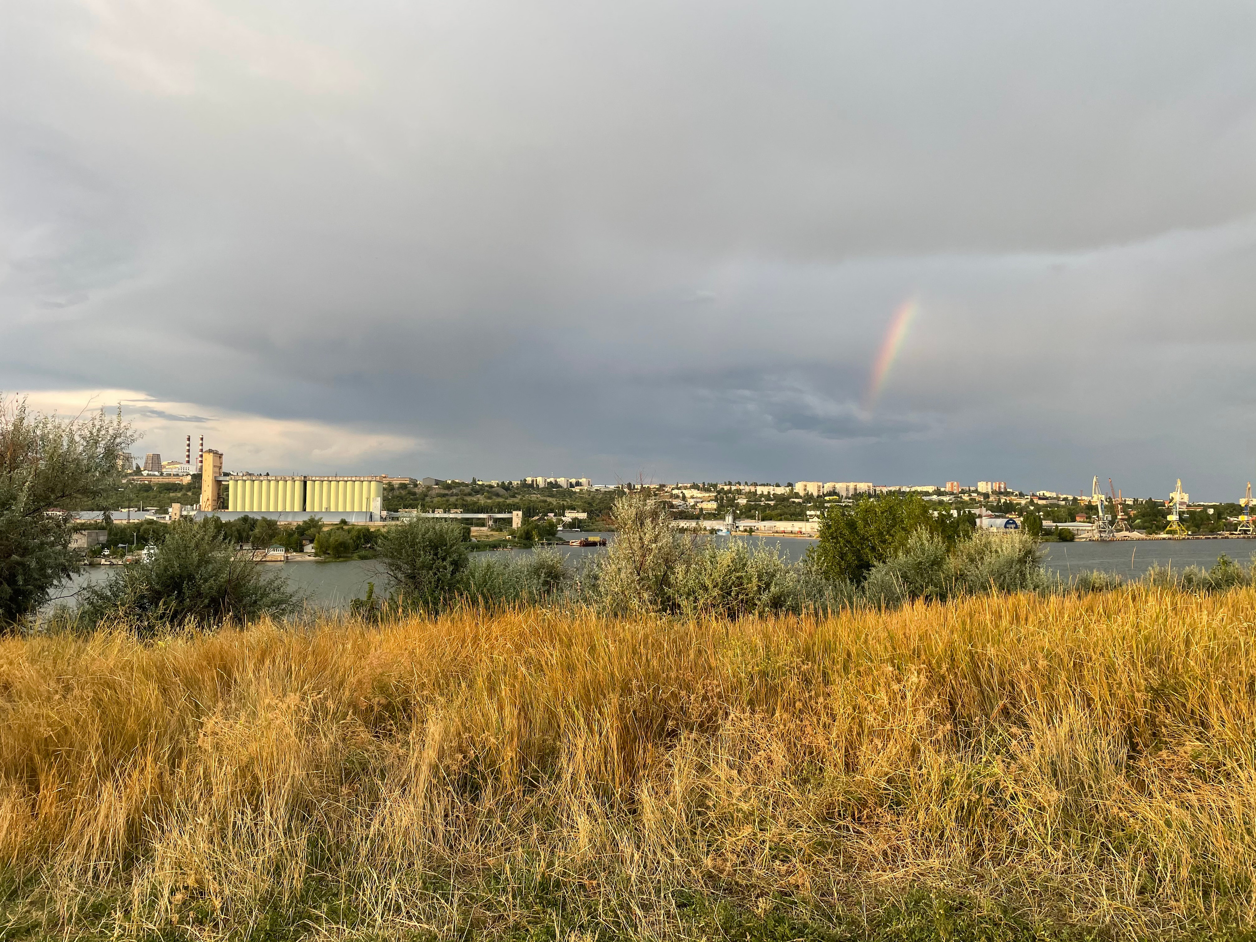 10 042 Берег. ВИЗУАЛЬНЫЕ И ЗВУКОВЫЕ РЕШЕНИЯ ДЛЯ БИЗНЕСА И СЪЁМОК ТЕЛЕТЕЛА