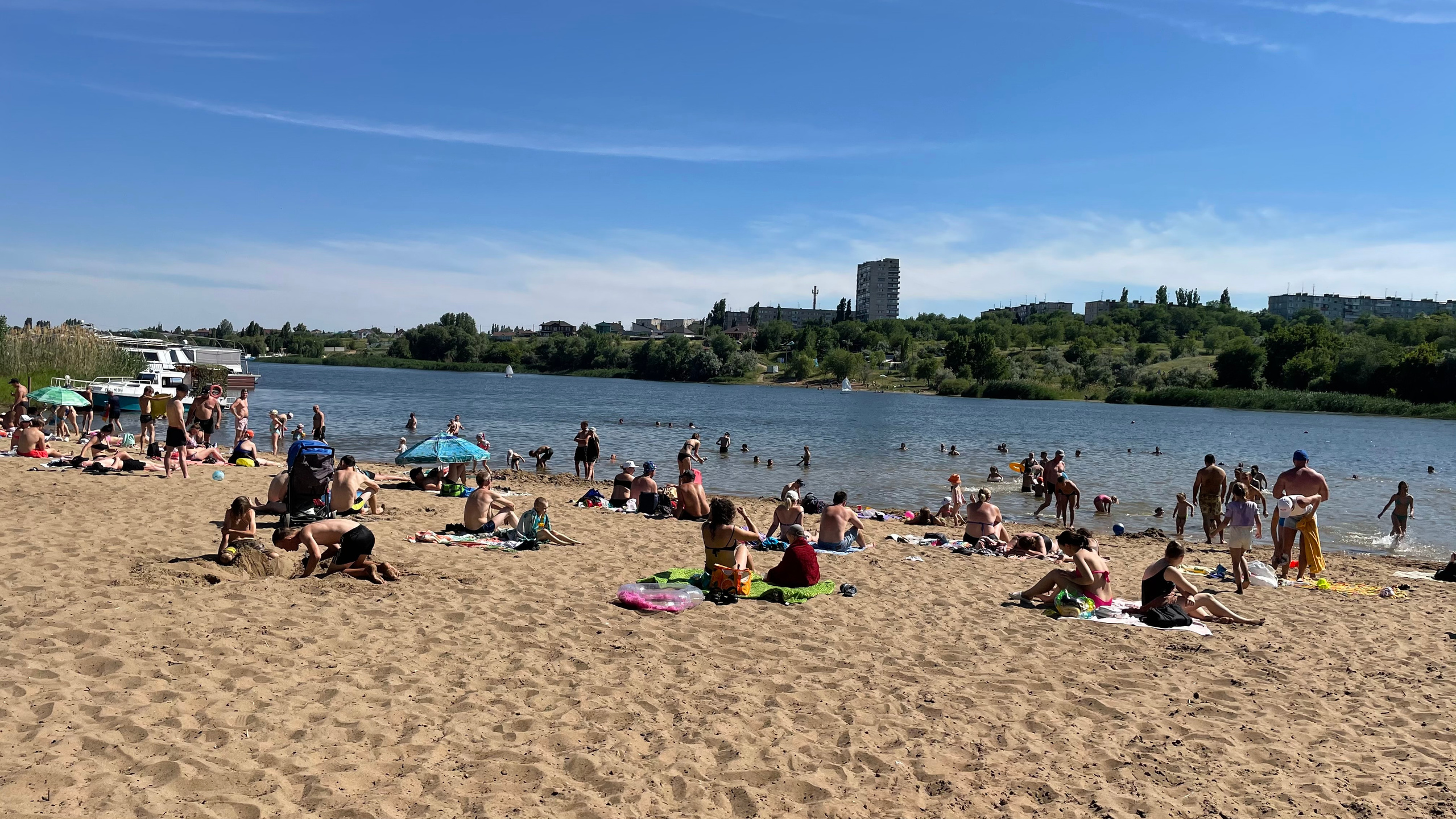 10 252 Пляж. ВИЗУАЛЬНЫЕ И ЗВУКОВЫЕ РЕШЕНИЯ ДЛЯ БИЗНЕСА И СЪЁМОК ТЕЛЕТЕЛА