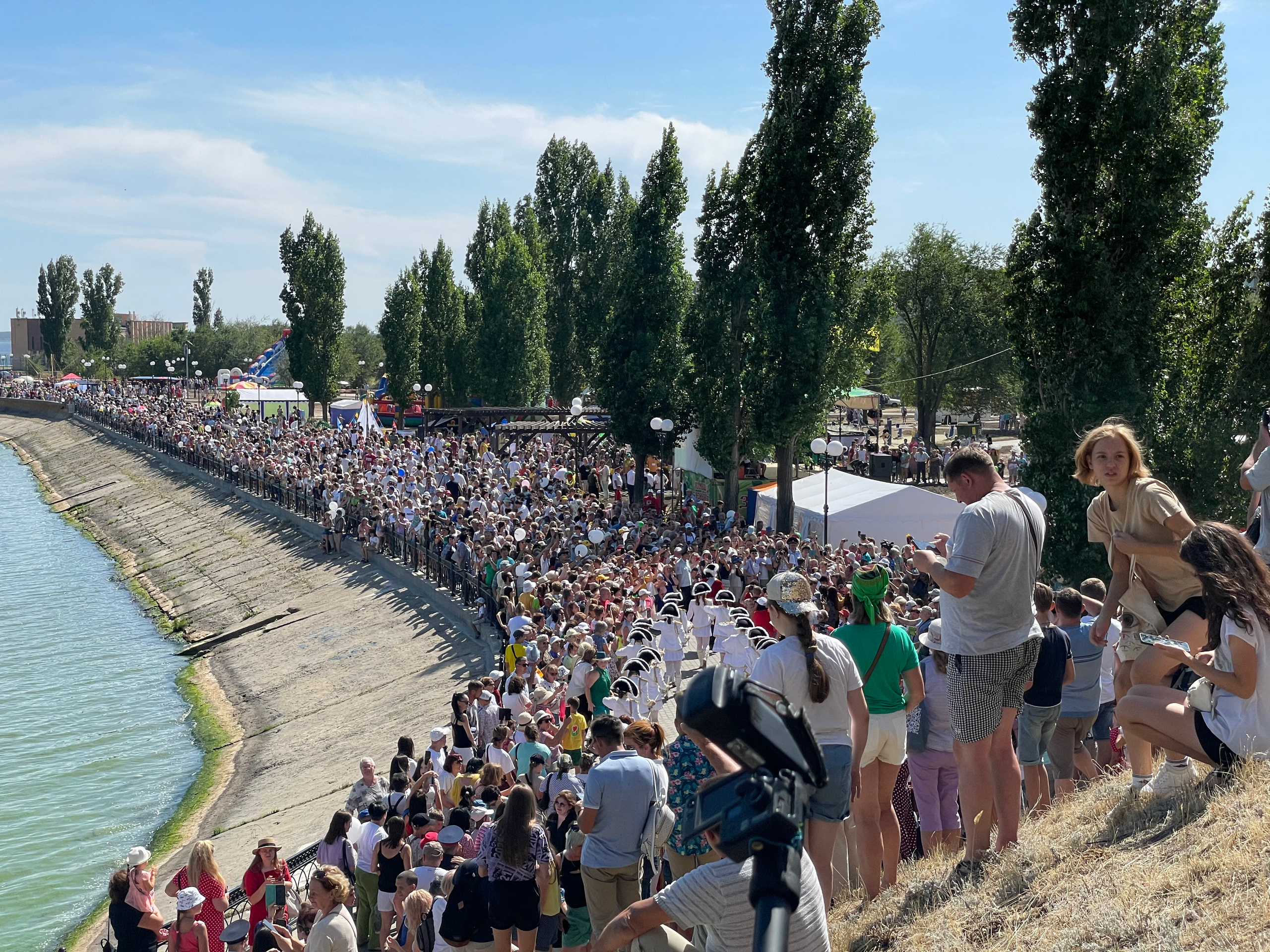 21 317 Набережная, праздник. ВИЗУАЛЬНЫЕ И ЗВУКОВЫЕ РЕШЕНИЯ ДЛЯ БИЗНЕСА И СЪЁМОК ТЕЛЕТЕЛА