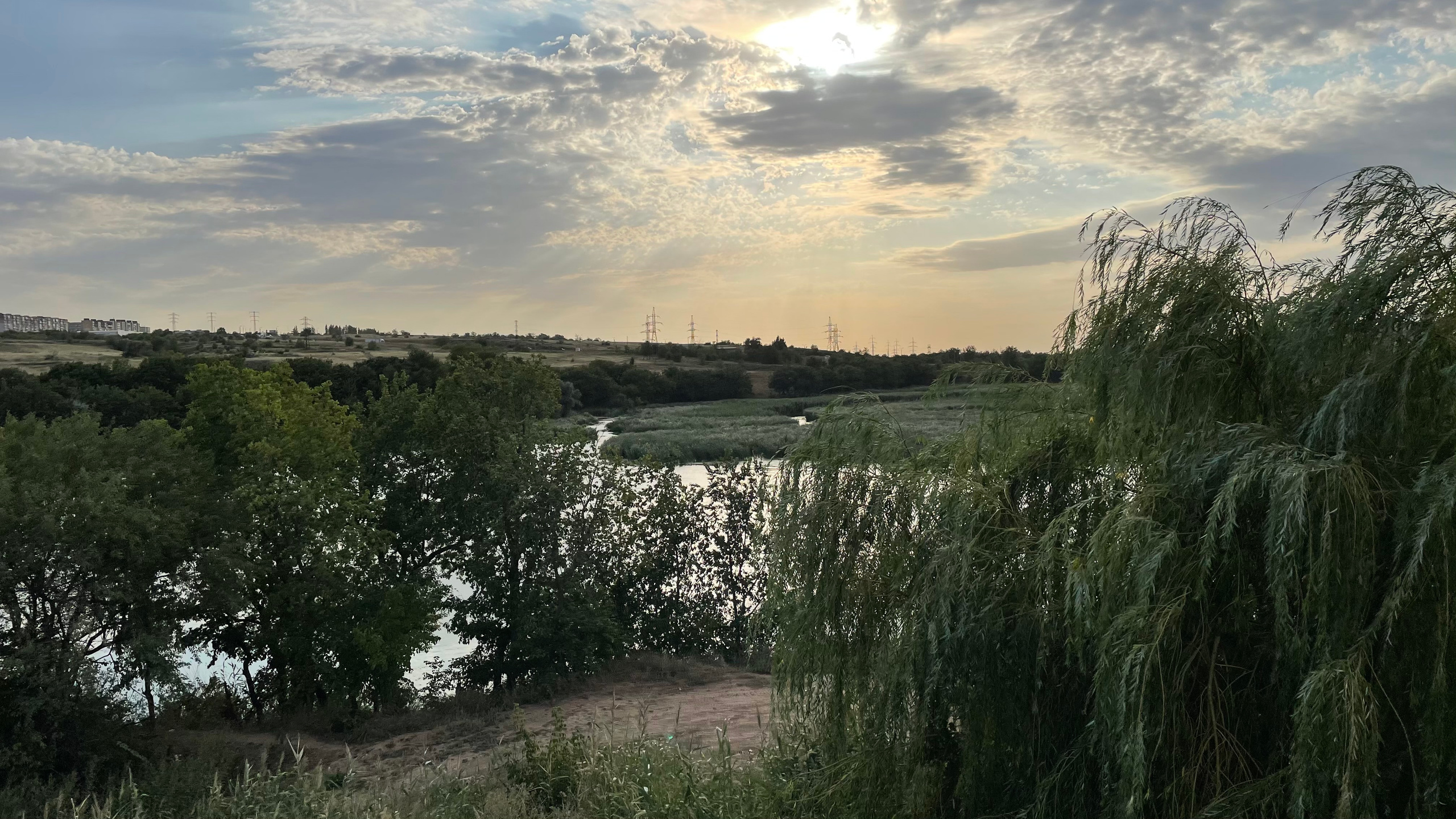 10 040 Река. ВИЗУАЛЬНЫЕ И ЗВУКОВЫЕ РЕШЕНИЯ ДЛЯ БИЗНЕСА И СЪЁМОК ТЕЛЕТЕЛА