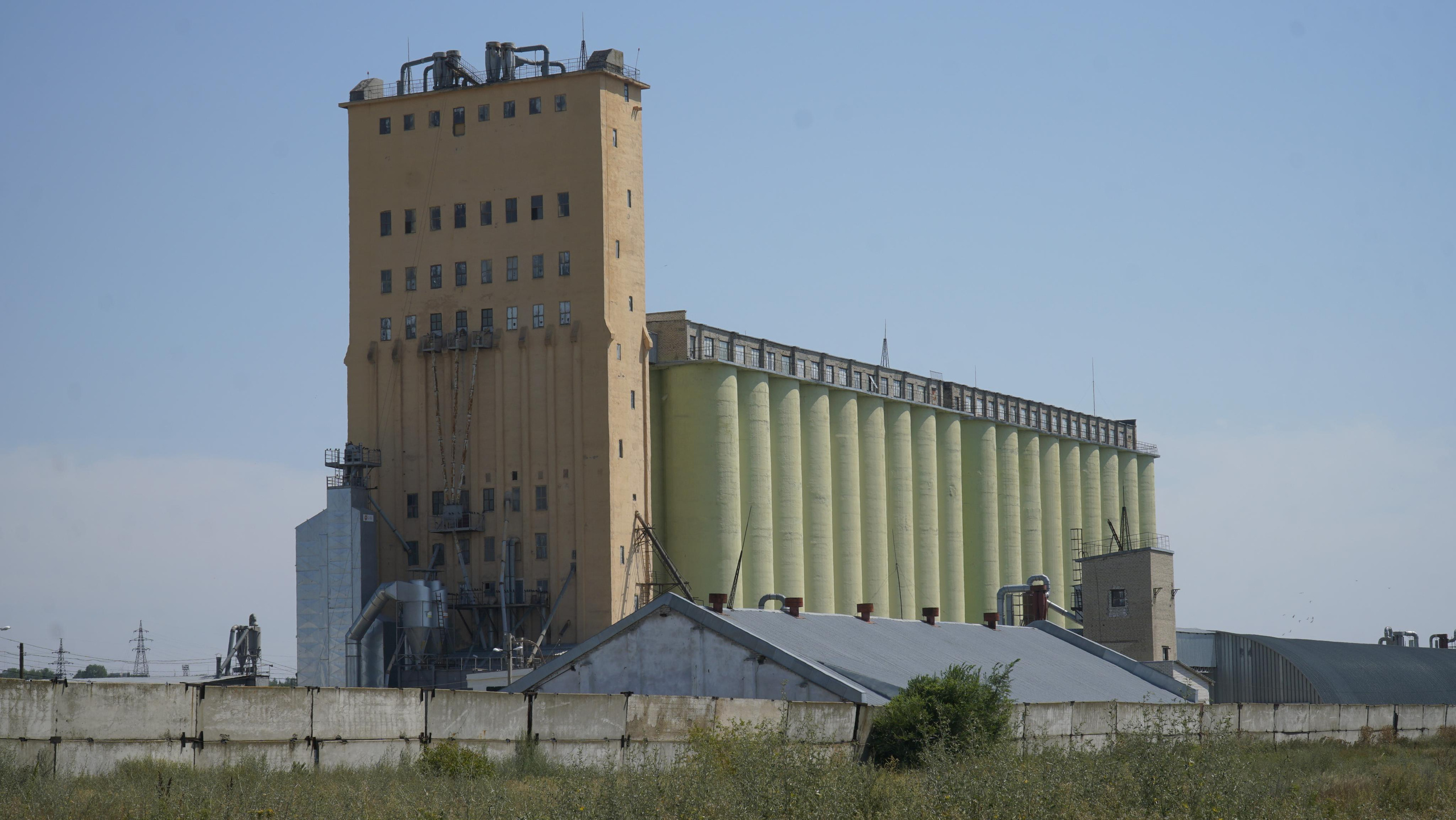 60 051 Картина. ВИЗУАЛЬНЫЕ И ЗВУКОВЫЕ РЕШЕНИЯ ДЛЯ БИЗНЕСА И СЪЁМОК ТЕЛЕТЕЛА