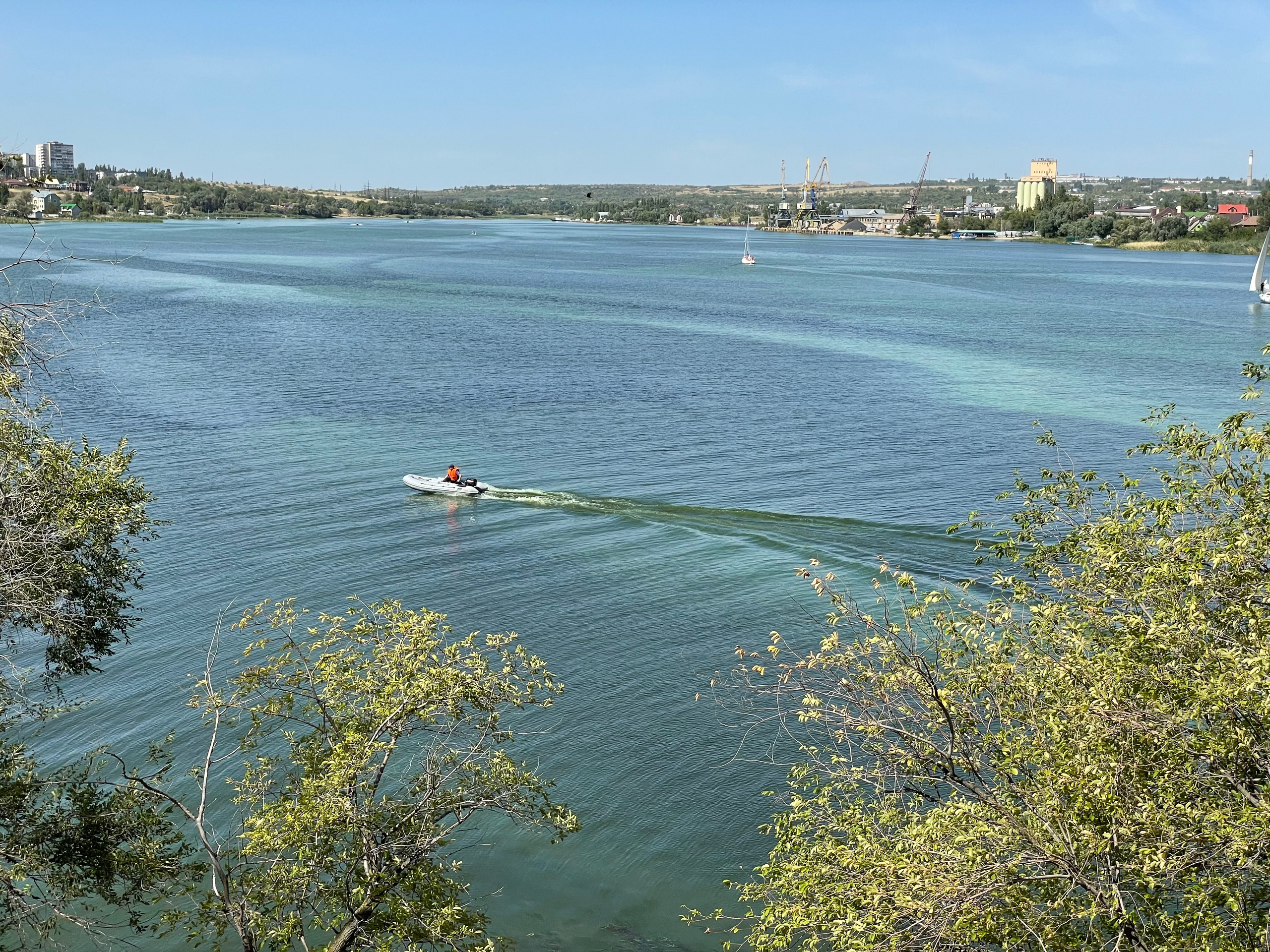 10 063 Берег. ВИЗУАЛЬНЫЕ И ЗВУКОВЫЕ РЕШЕНИЯ ДЛЯ БИЗНЕСА И СЪЁМОК ТЕЛЕТЕЛА