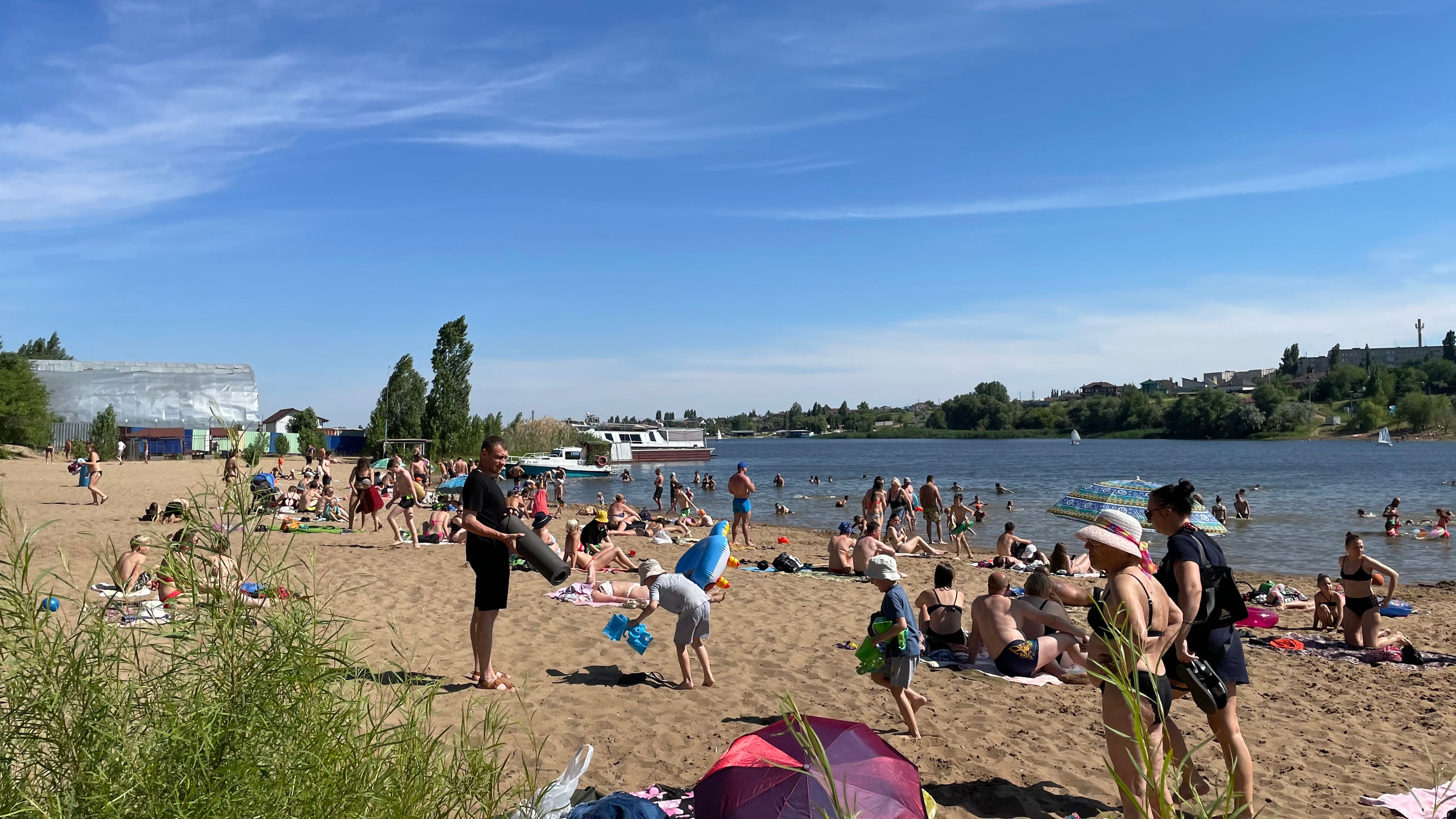 10 252 Пляж. ВИЗУАЛЬНЫЕ И ЗВУКОВЫЕ РЕШЕНИЯ ДЛЯ БИЗНЕСА И СЪЁМОК ТЕЛЕТЕЛА