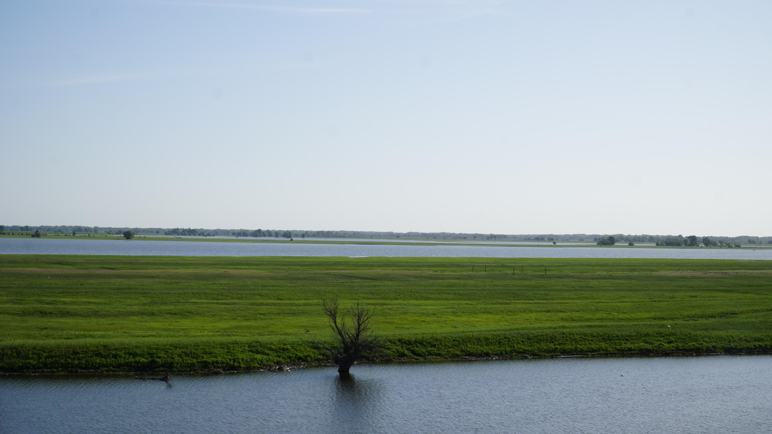 10 066 Берег. ВИЗУАЛЬНЫЕ И ЗВУКОВЫЕ РЕШЕНИЯ ДЛЯ БИЗНЕСА И СЪЁМОК ТЕЛЕТЕЛА