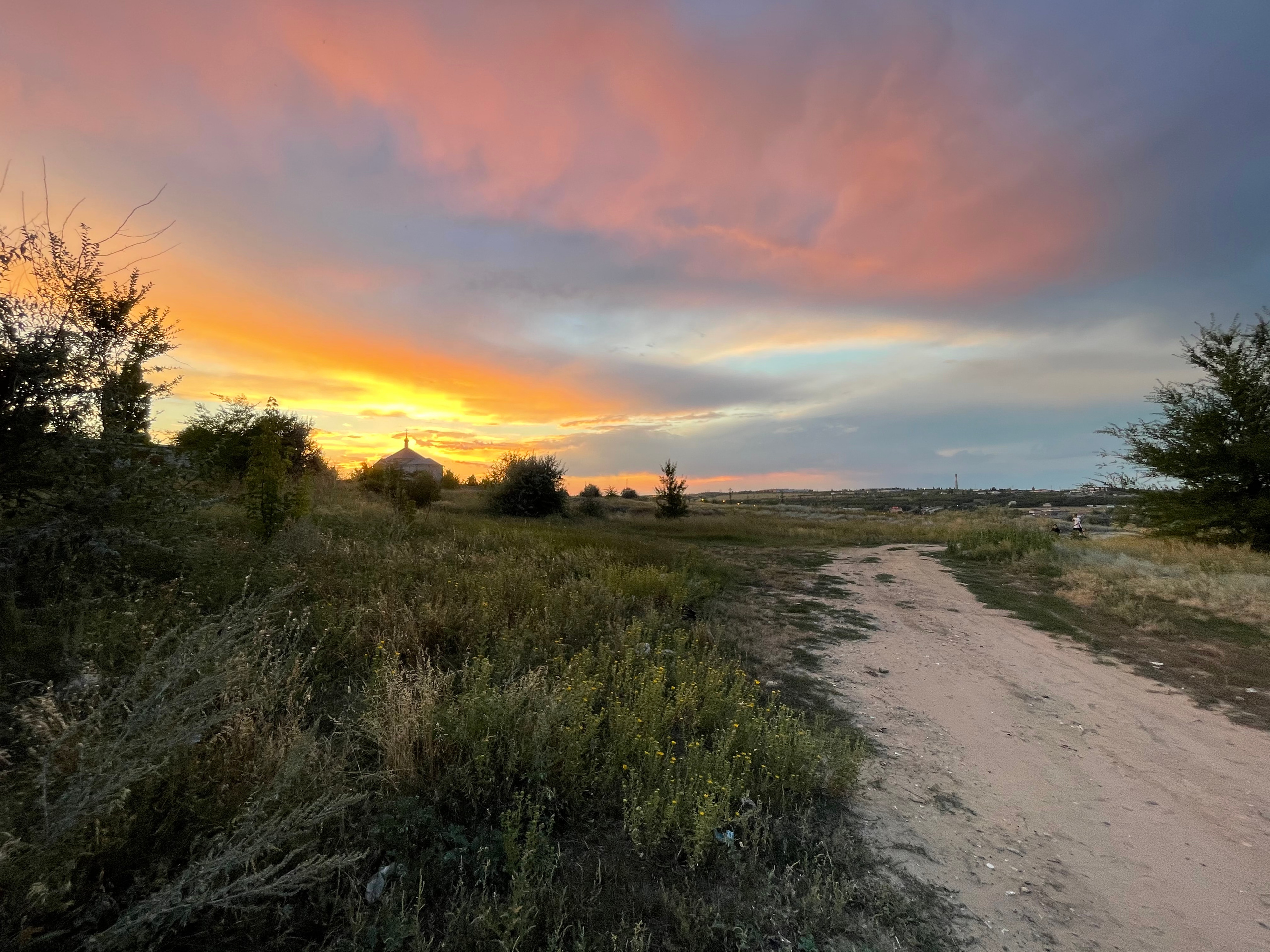 10 550 Степь. Дорога. ВИЗУАЛЬНЫЕ И ЗВУКОВЫЕ РЕШЕНИЯ ДЛЯ БИЗНЕСА И СЪЁМОК ТЕЛЕТЕЛА