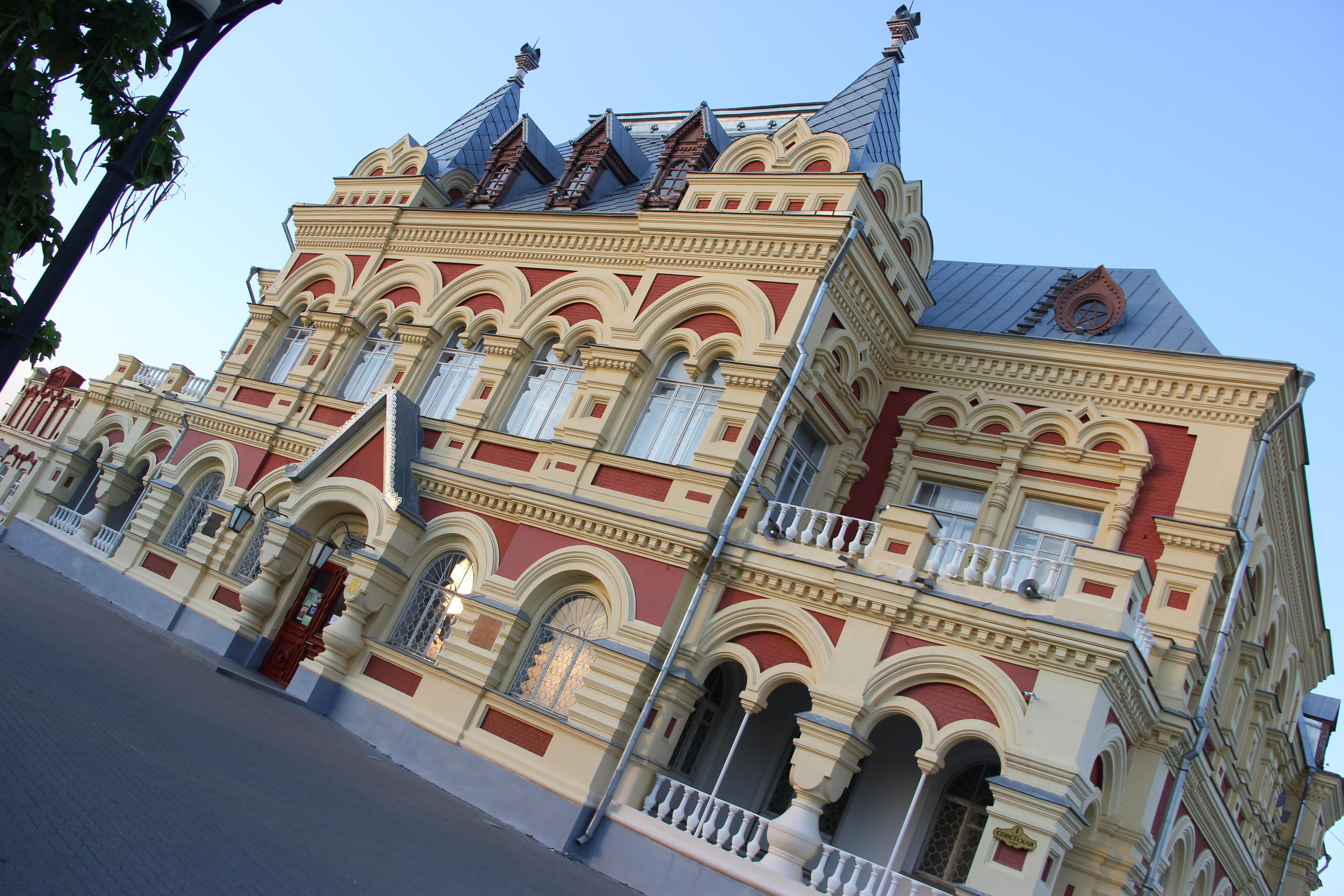 20 000 Земский дом. ВИЗУАЛЬНЫЕ И ЗВУКОВЫЕ РЕШЕНИЯ ДЛЯ БИЗНЕСА И СЪЁМОК ТЕЛЕТЕЛА