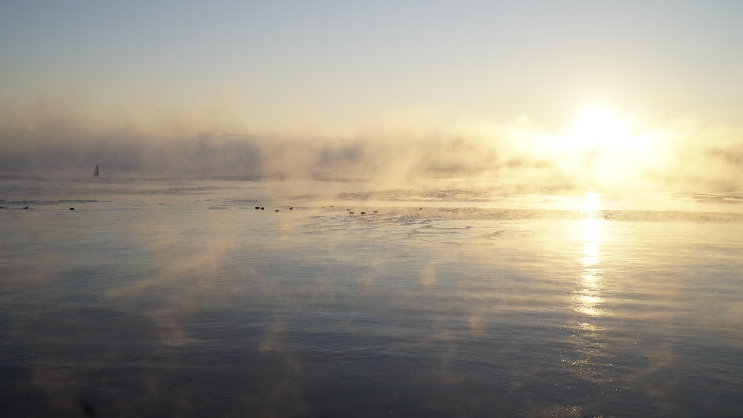 На воде 30003. ВИЗУАЛЬНЫЕ И ЗВУКОВЫЕ РЕШЕНИЯ ДЛЯ БИЗНЕСА И СЪЁМОК ТЕЛЕТЕЛА