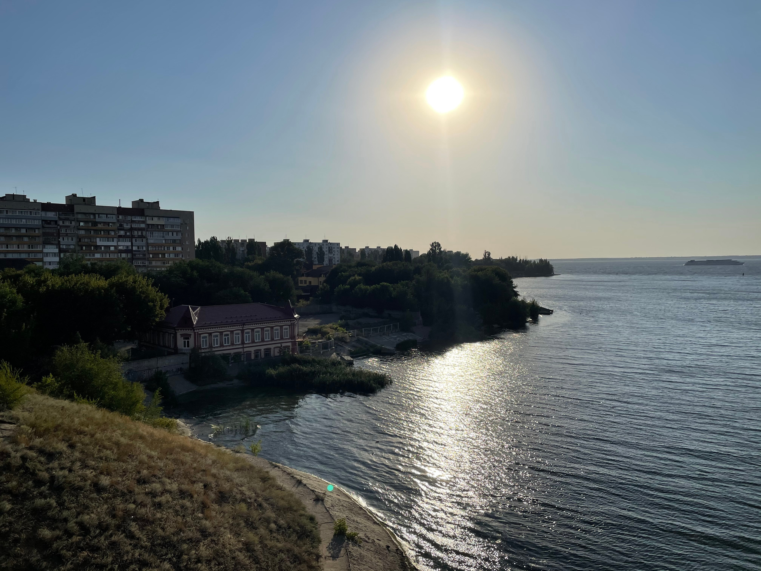 20 013 Здание красный и желтый кирпич. ВИЗУАЛЬНЫЕ И ЗВУКОВЫЕ РЕШЕНИЯ ДЛЯ БИЗНЕСА И СЪЁМОК ТЕЛЕТЕЛА