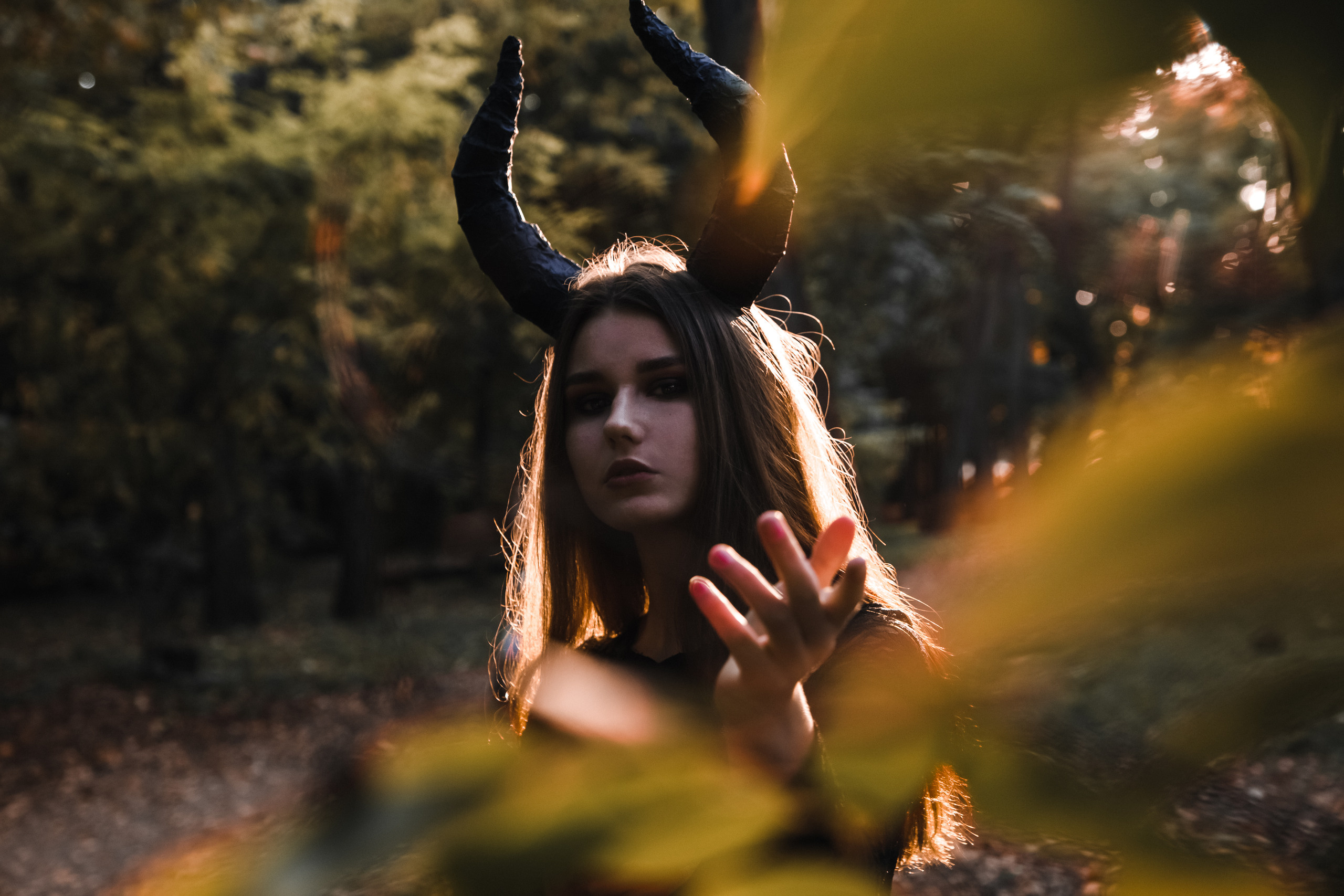 Арт съемка, косплей фотограф ростов на дону, русалка фотосессия, жанровая фотография , фотосессия на море, фешн съемка, ретушер, рекламная фотография, журнальная фотография, журнальный фотограф, арт фотограф, фотограф Виктория Меллез, косплей фотограф Россия, косплей фотограф, гибер панк, графити, неон, бедующие , фотосессия с битой , демоны, фотосессия с рогами, осенняя съемка 