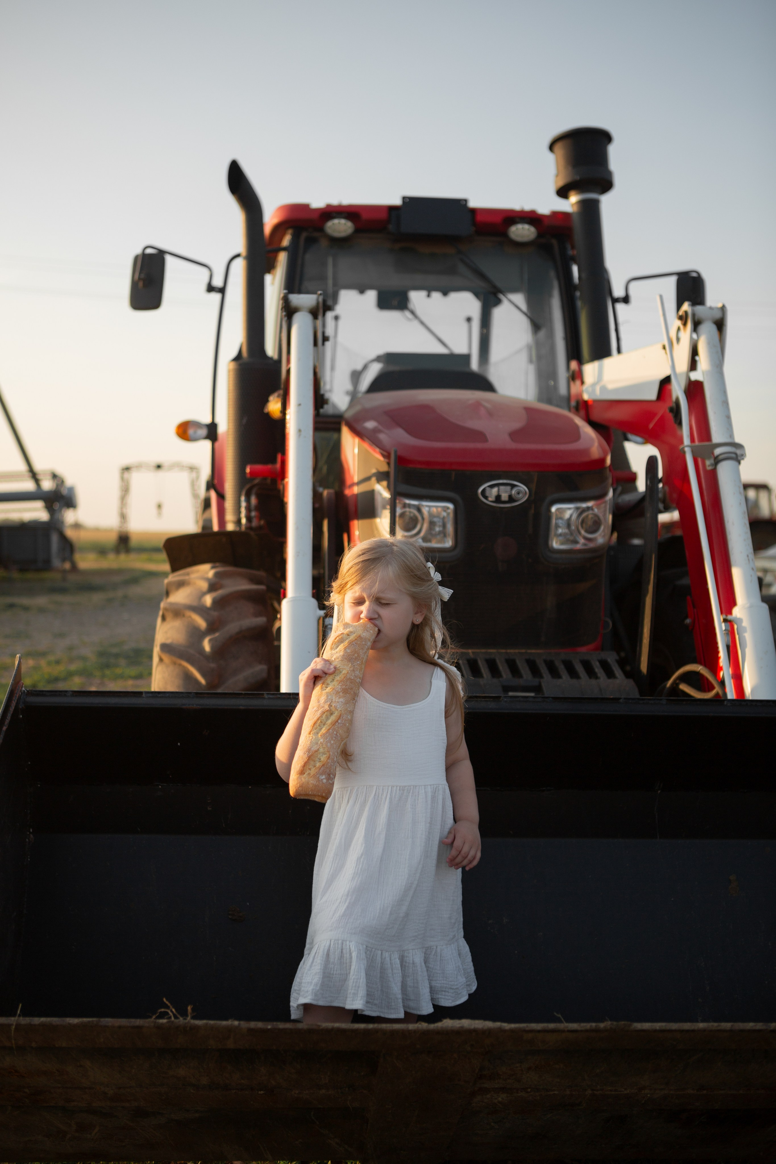 Детская в поле. Семейный фотограф в Новопокровской, Тихорецке и Краснодаре Чугусова Марина