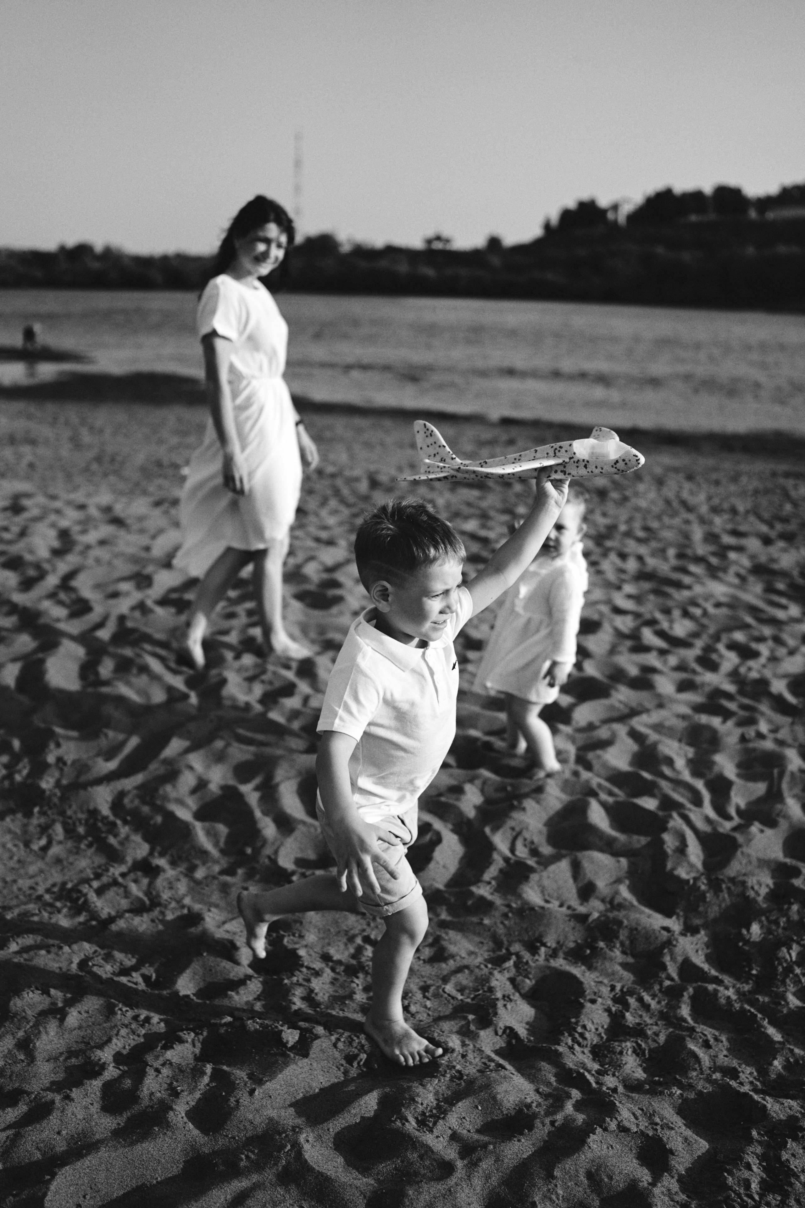 Пляж, ветер и объятия. Фотограф Киров Анжелика Некрасова